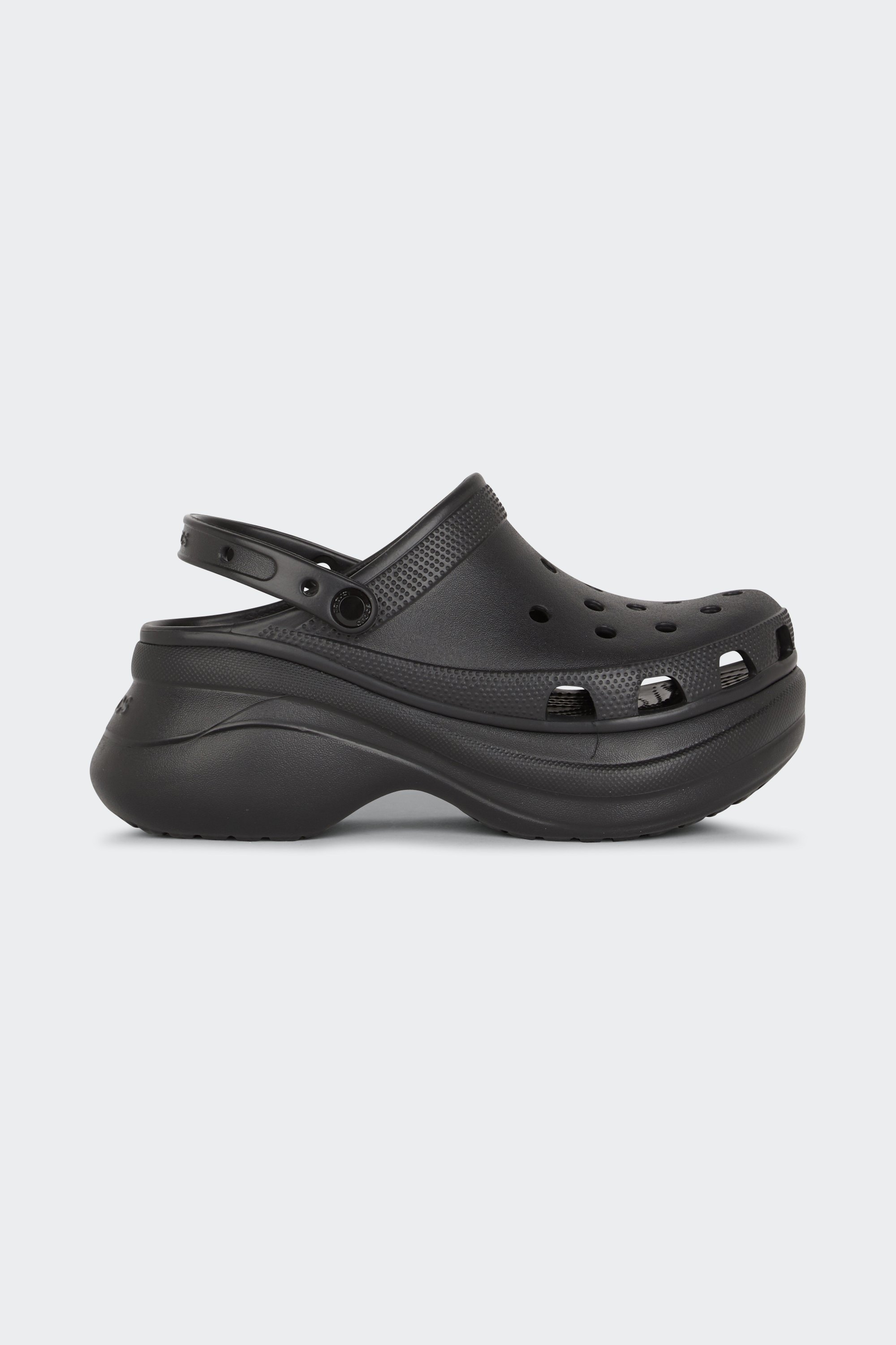 Flat furry sheepskin sandals | Black by CROCS Flat furry sheepskin sandals Black
