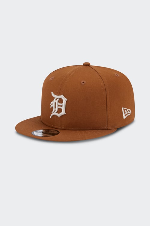 NEW ERA cap Brown