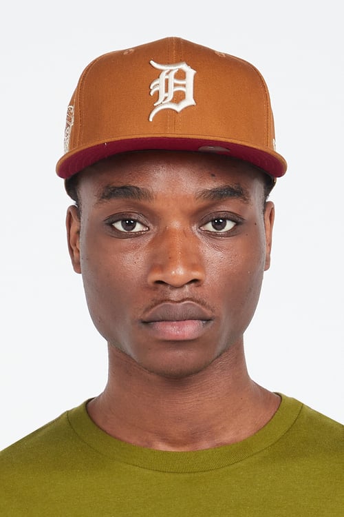 NEW ERA cap Brown