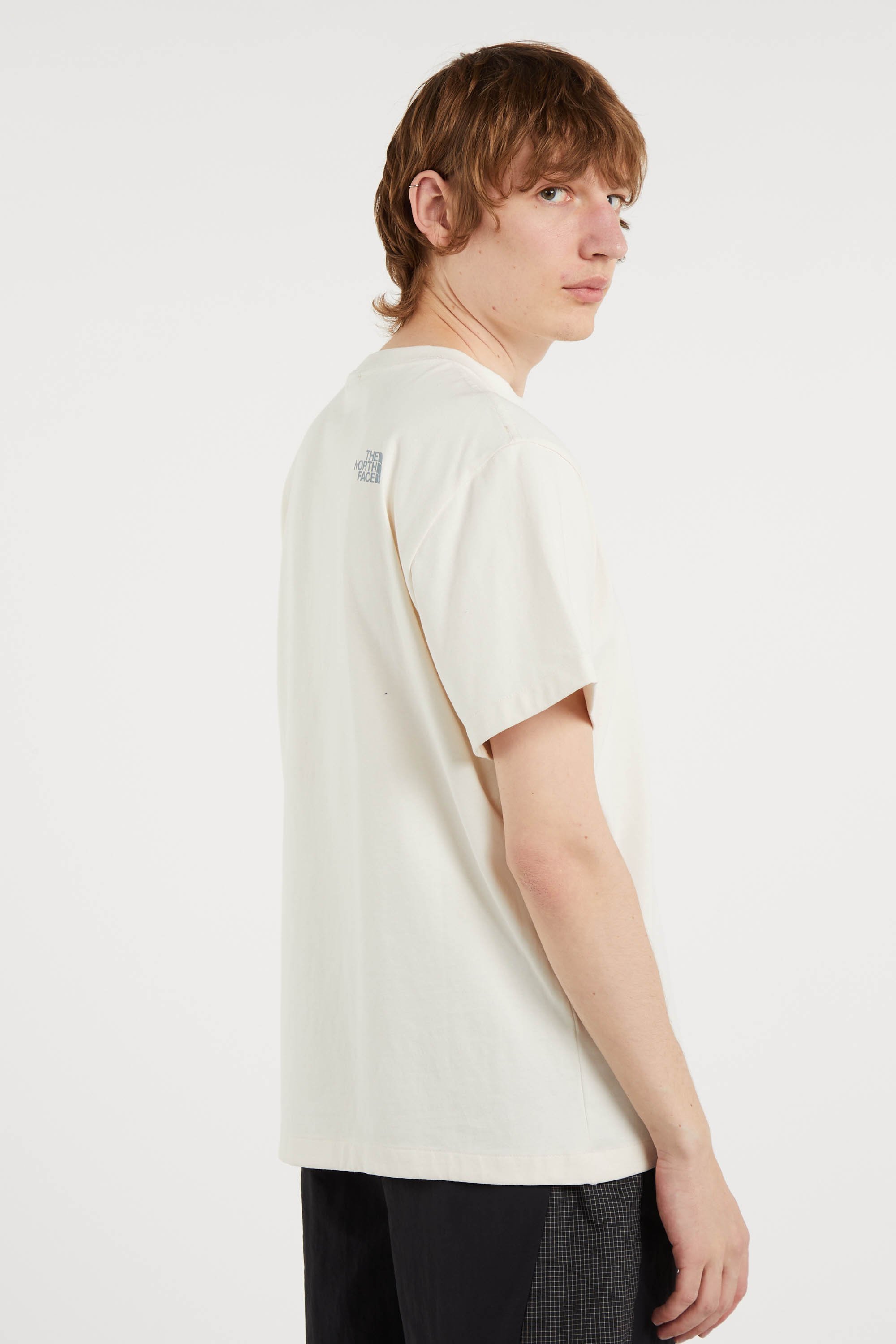 T-shirt White