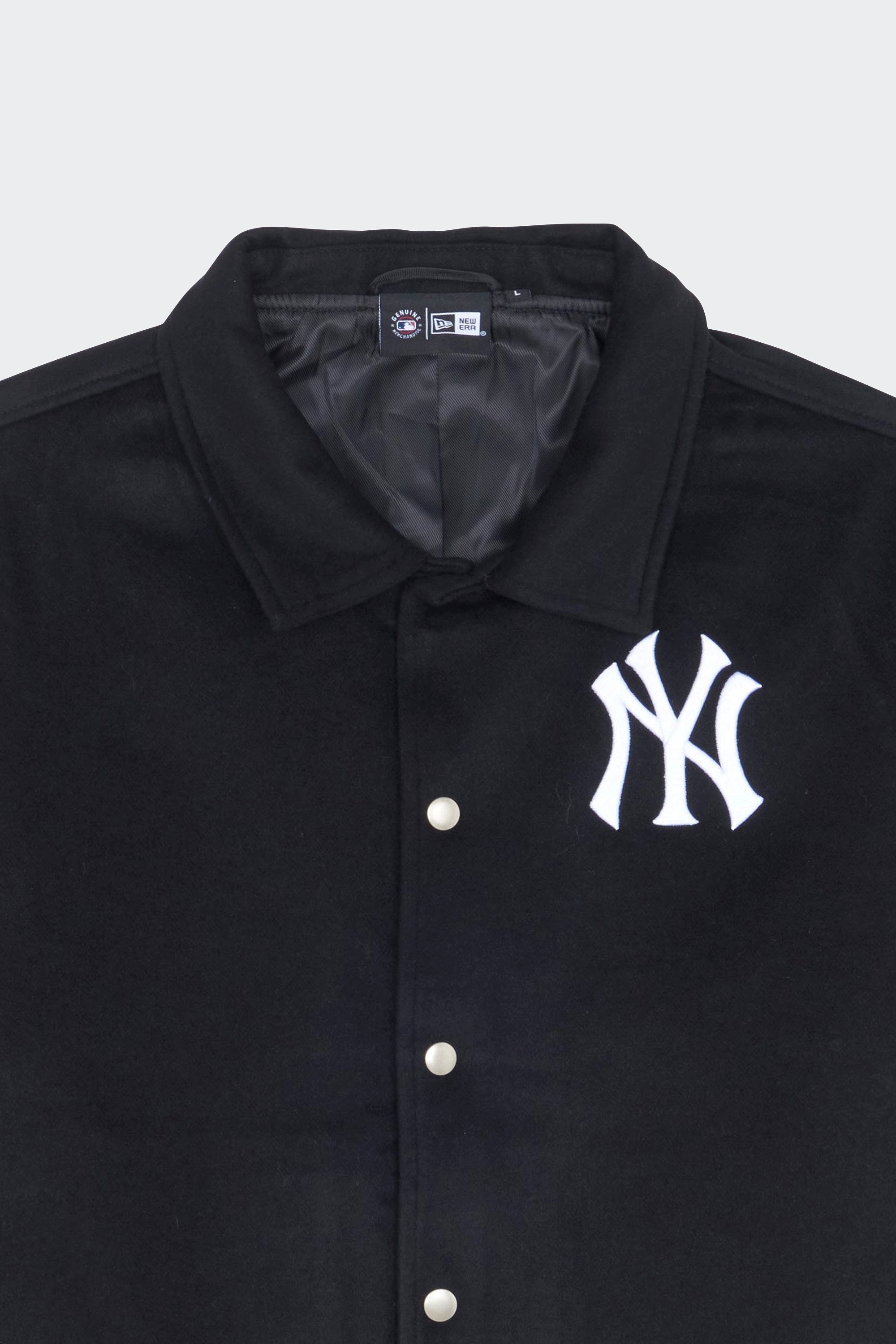 Jacket | Black by NEW ERA Jacket Black