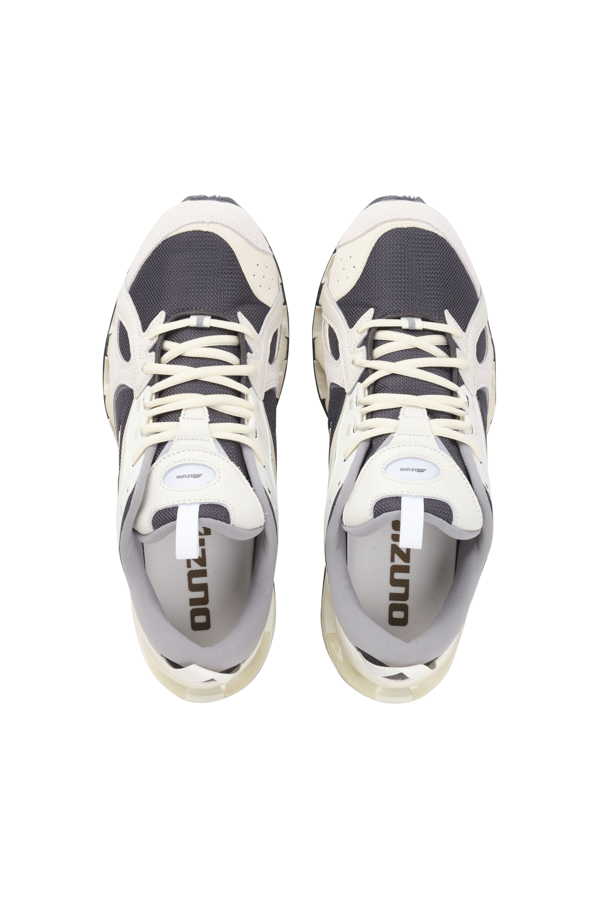 Baskets  Beige