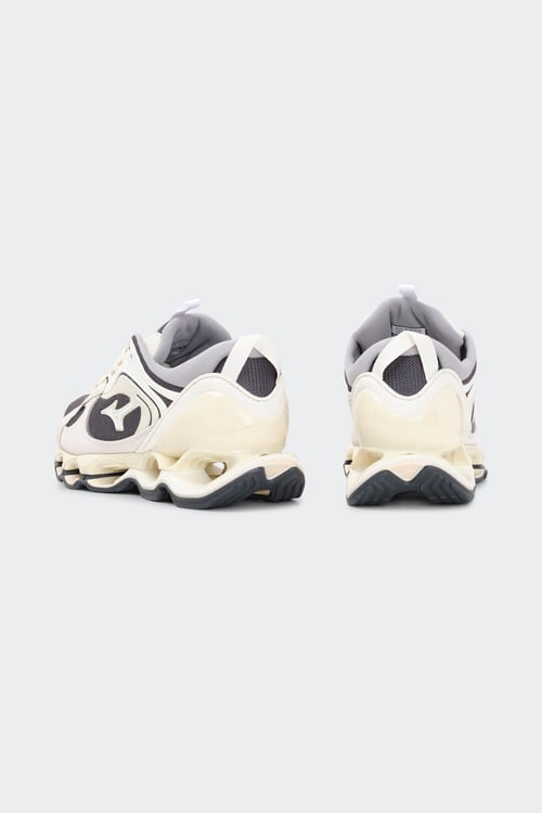 MIZUNO Baskets  Beige