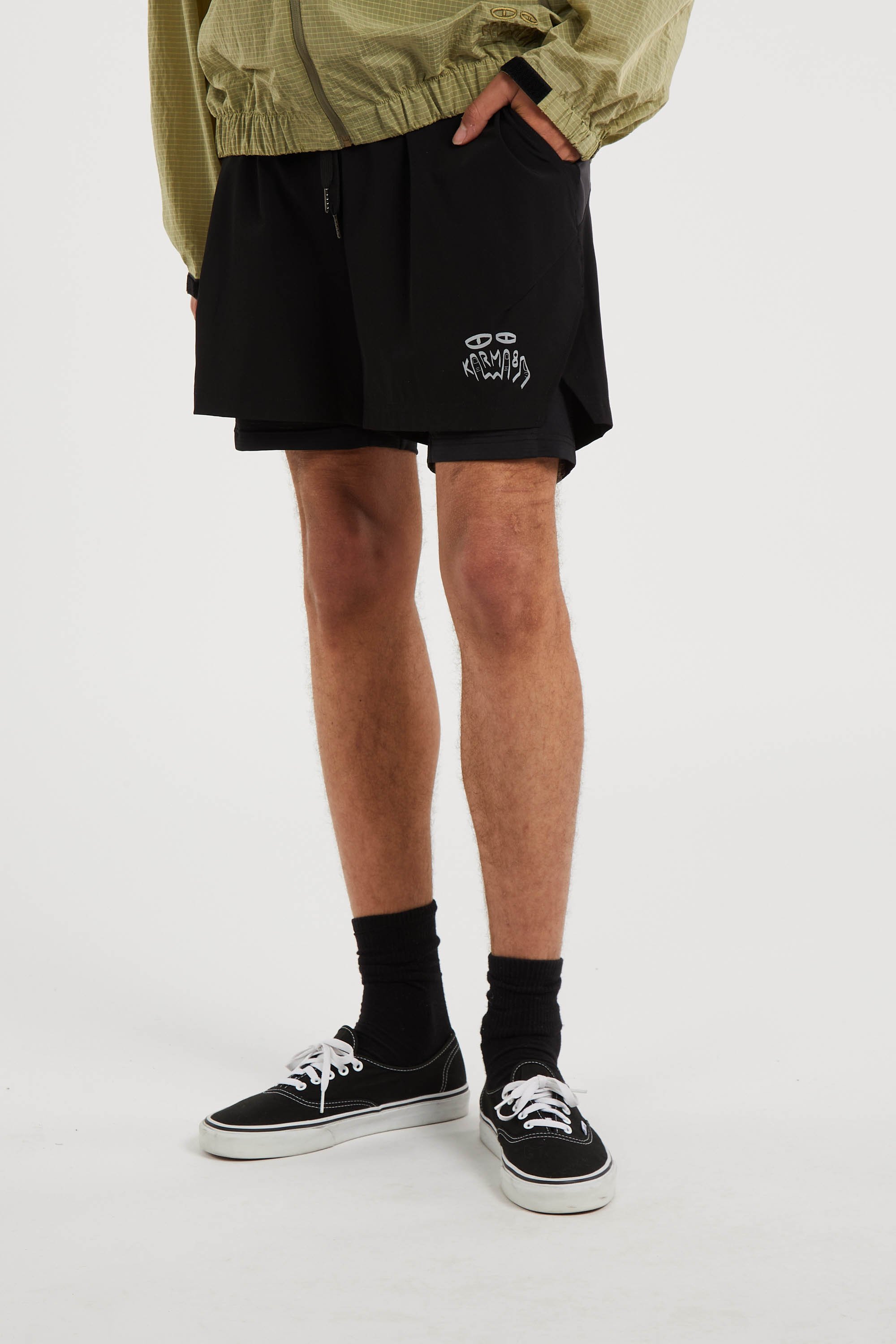 Short KARMA8A Noir