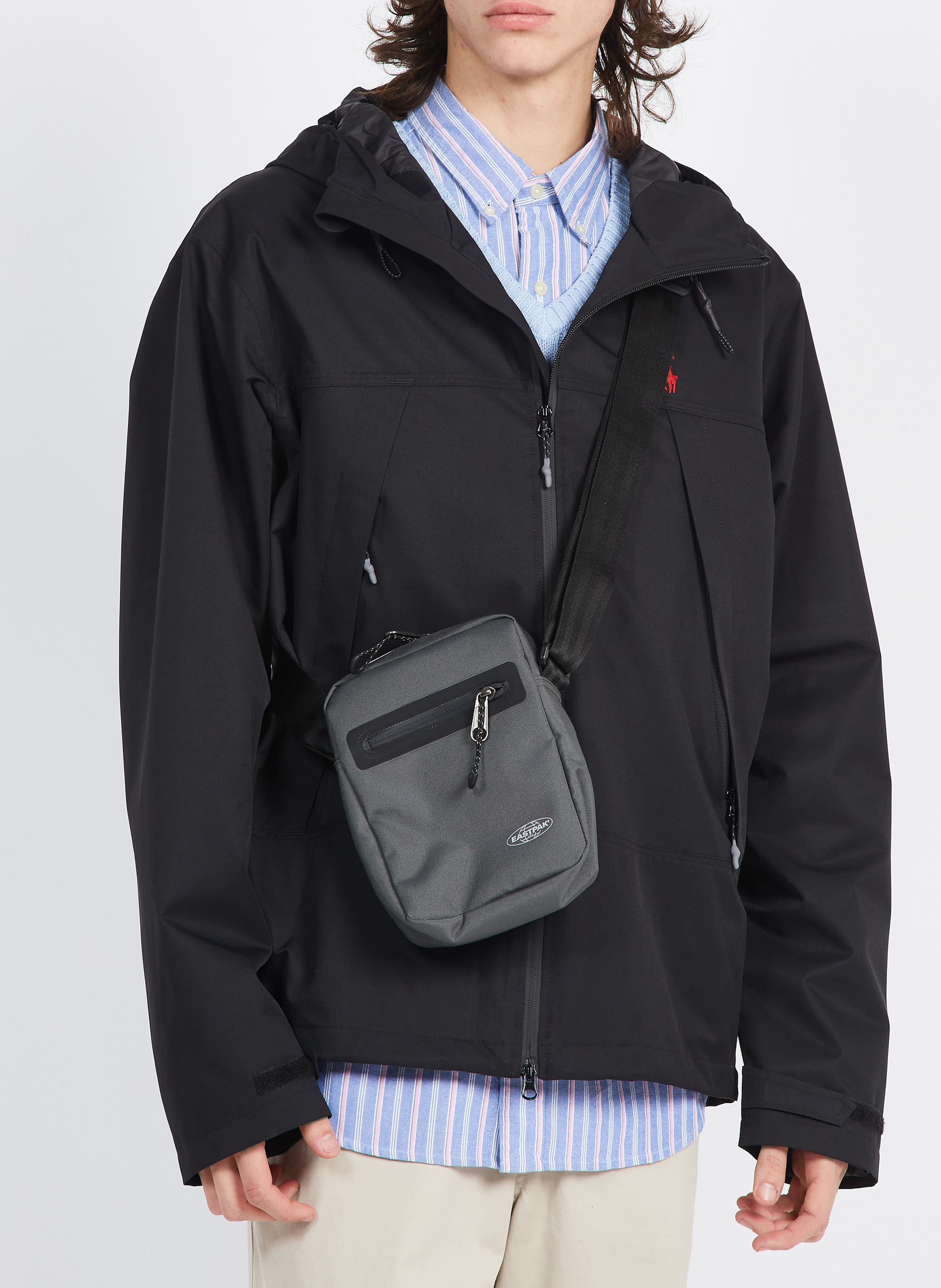 Sac à bandoulière  EASTPAK Gris