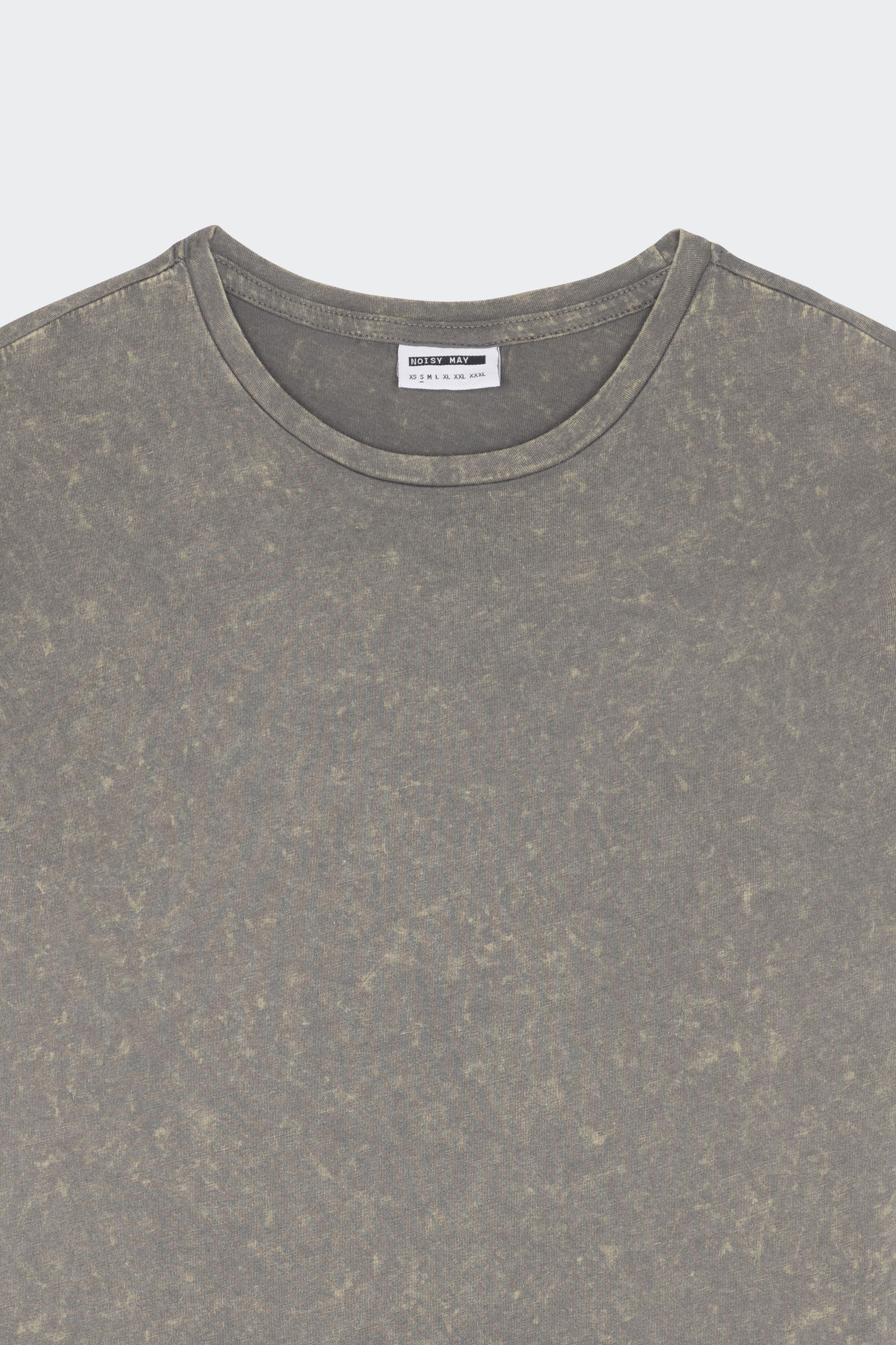 T-shirt | Grey by NOISY MAY T-shirt Grey