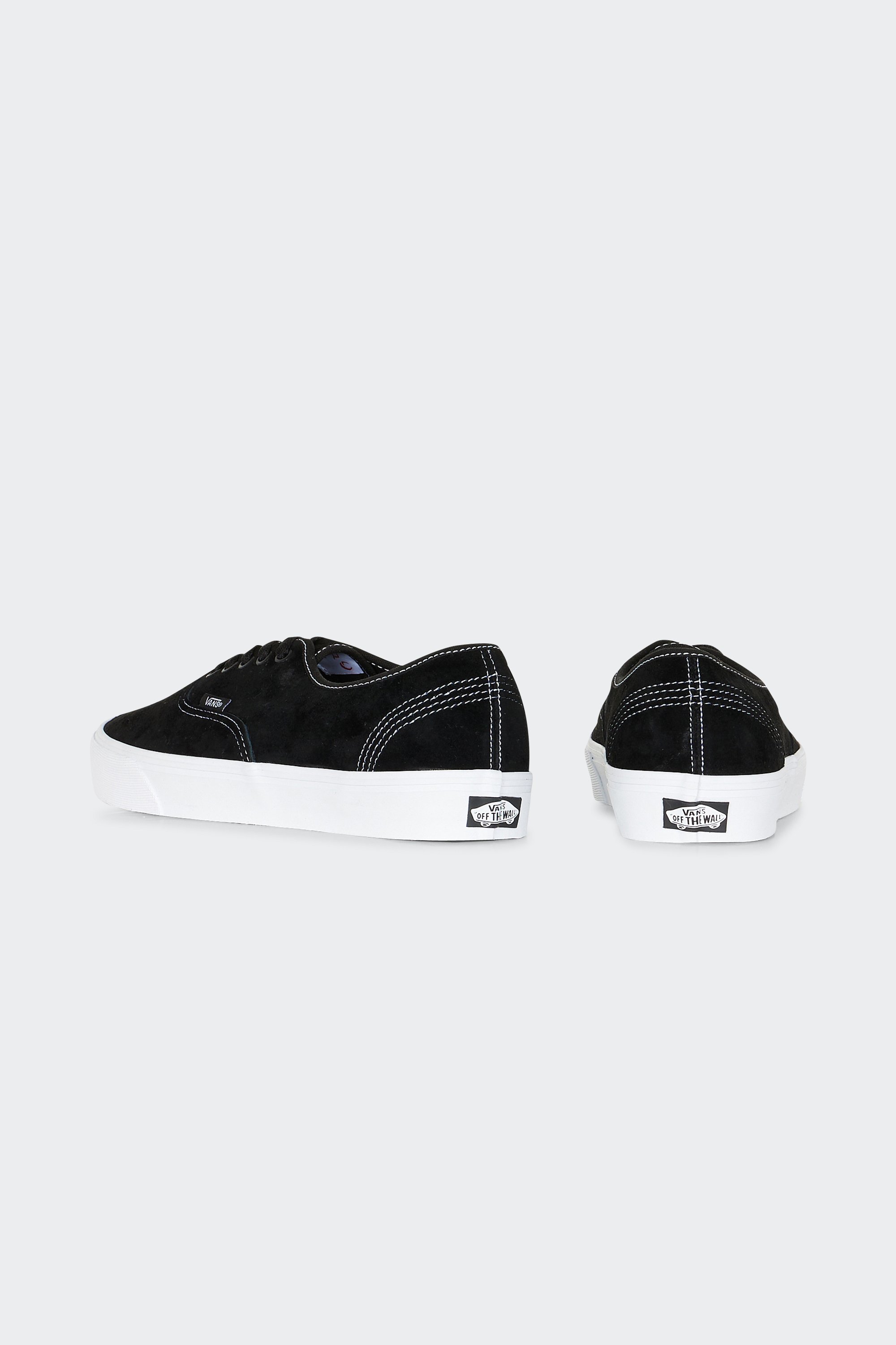 Sneakers | Black by VANS Sneakers Black