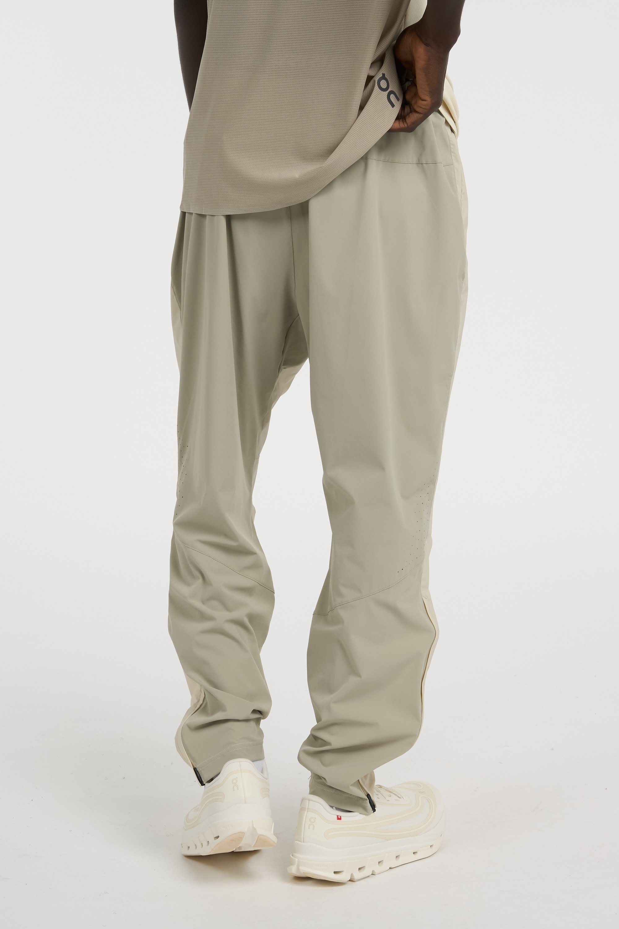 Pants | Beige ON Men