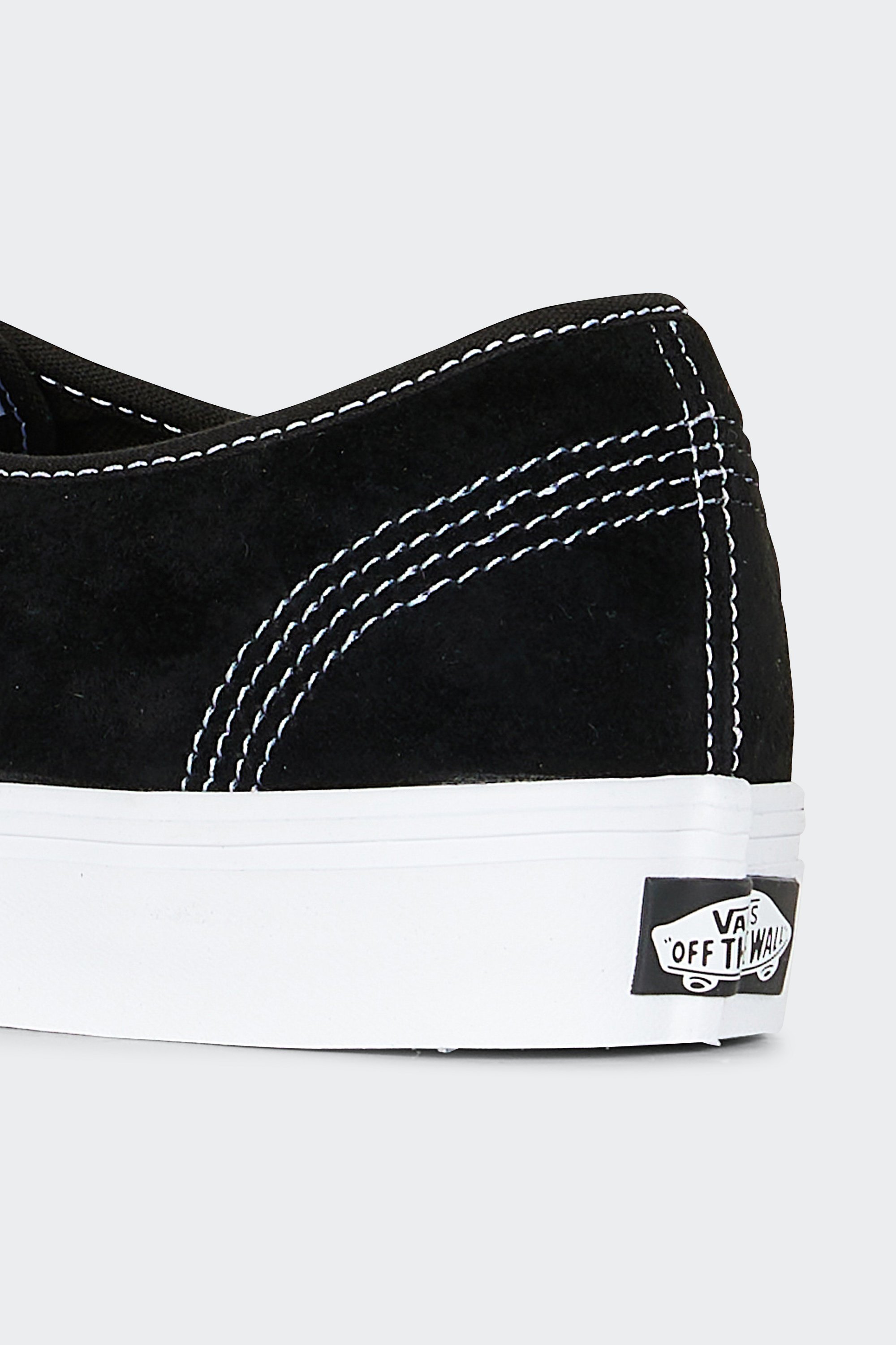 Sneakers | Black by VANS Sneakers Black
