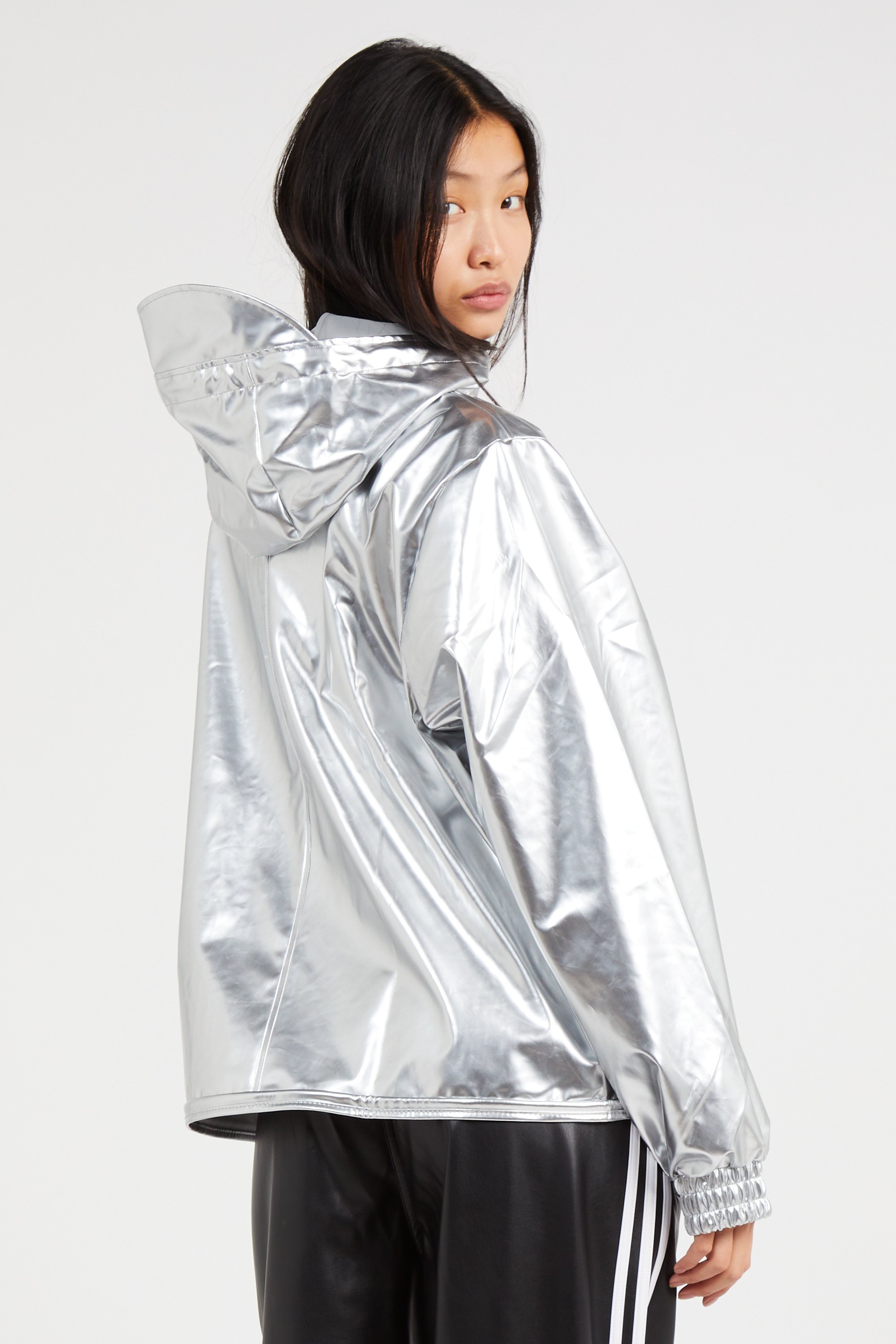 rain様 通園通学におススメ！ ランドセル対応”丸襟レインコートが登場！