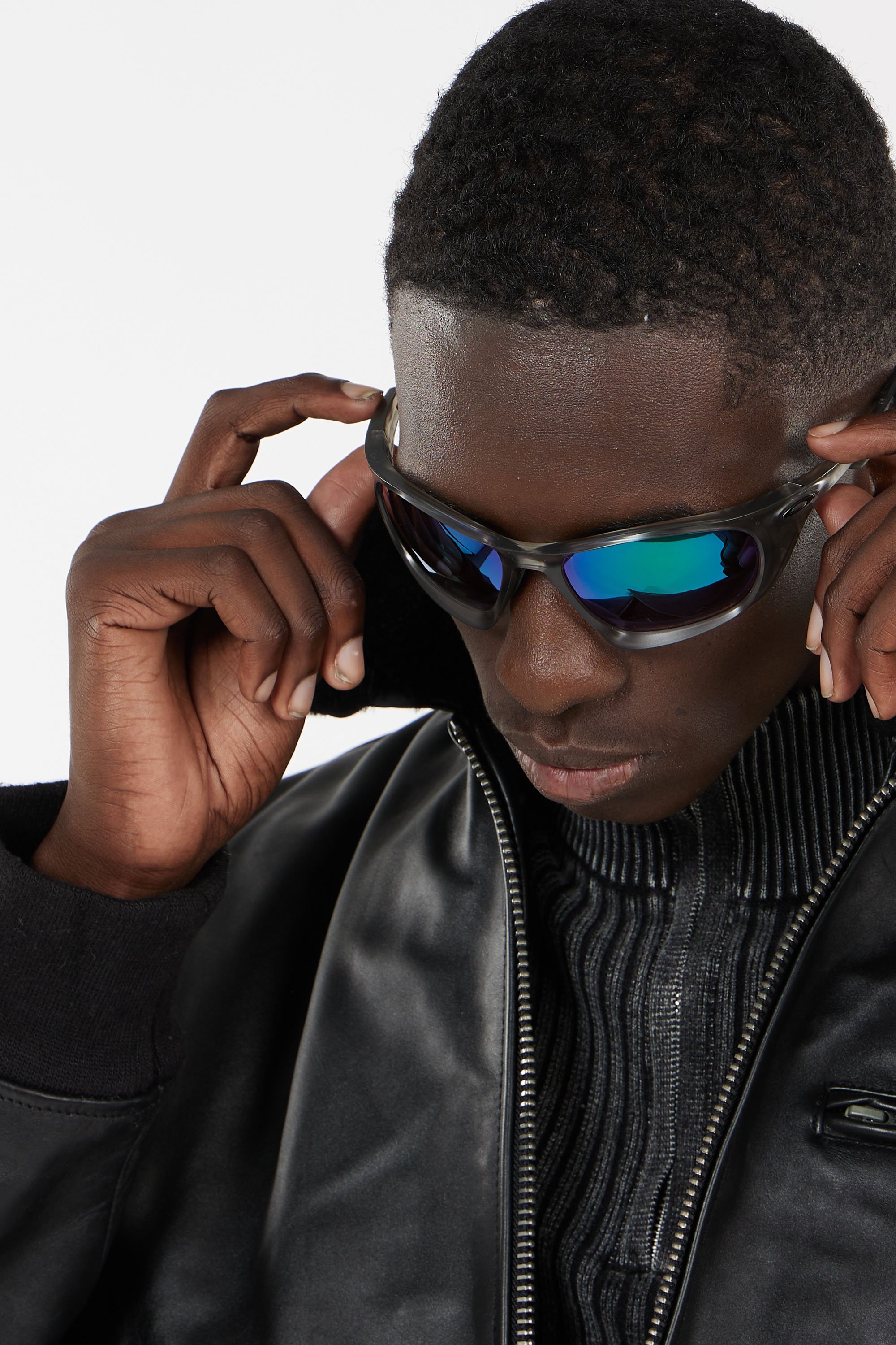 Lunettes de soleil OAKLEY Gris