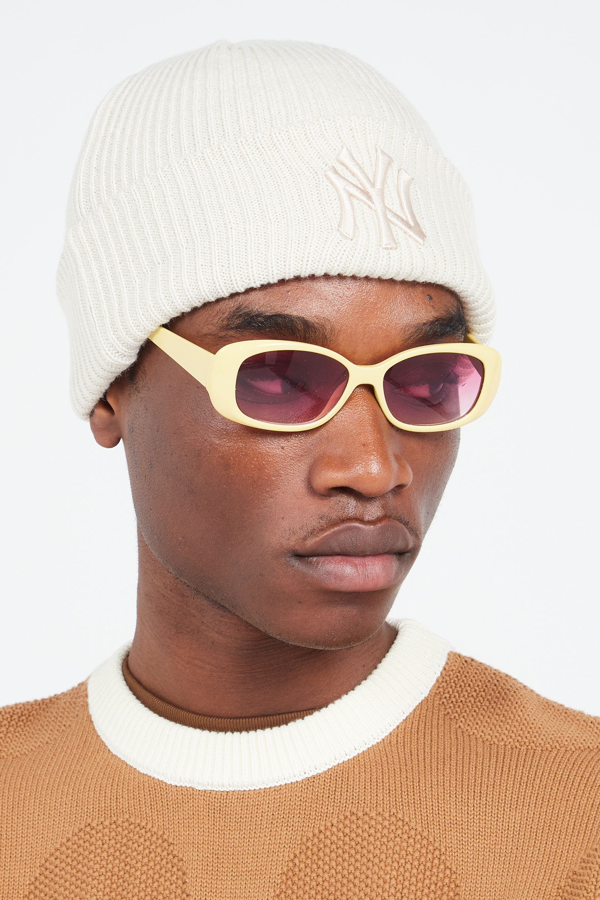 hat Beige