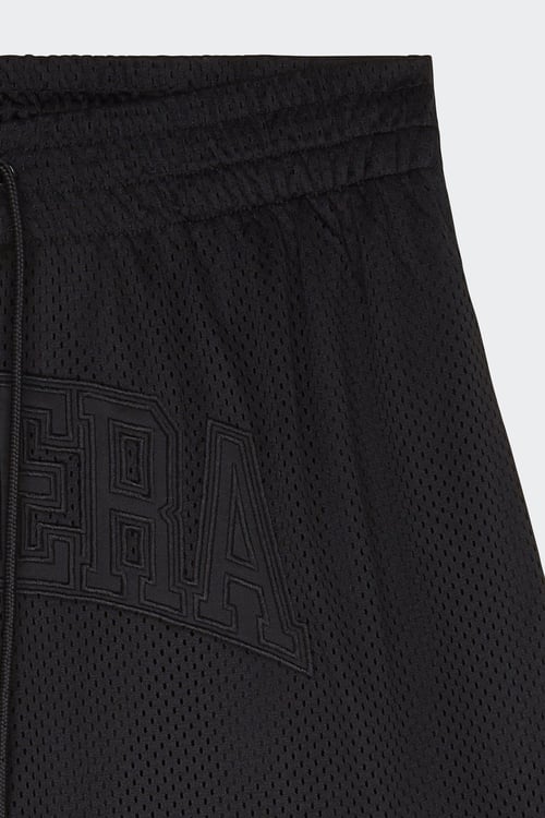 NEW ERA Shorts Black