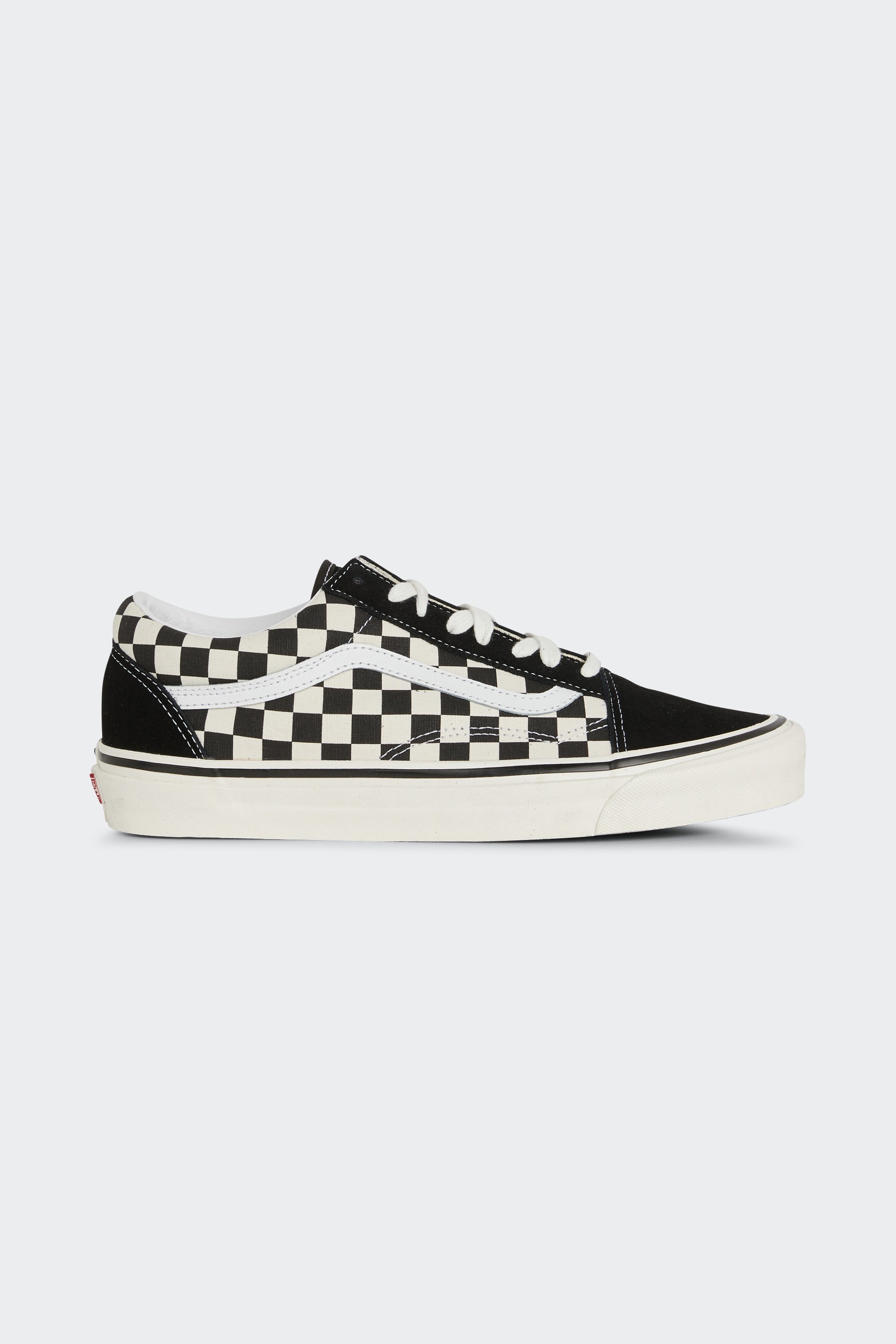 Low-top sneakers | Black by VANS Low-top sneakers Black