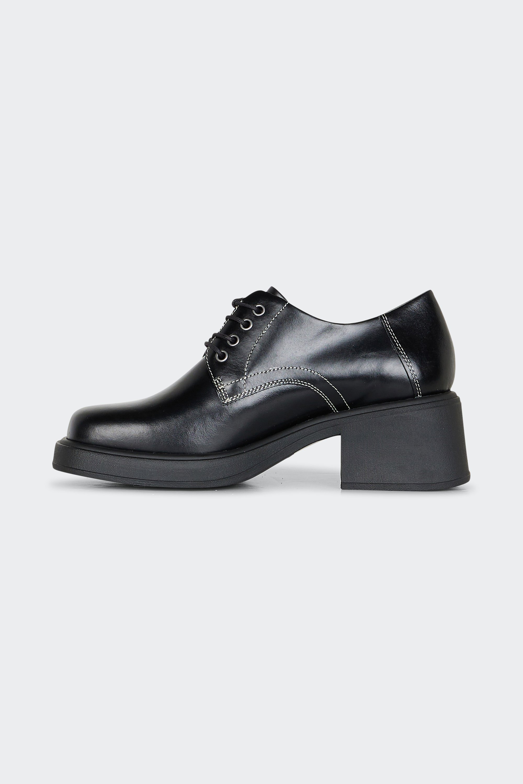 Leather deck shoes | Black by VAGABOND SHOEMAKERS Leather deck shoes Black