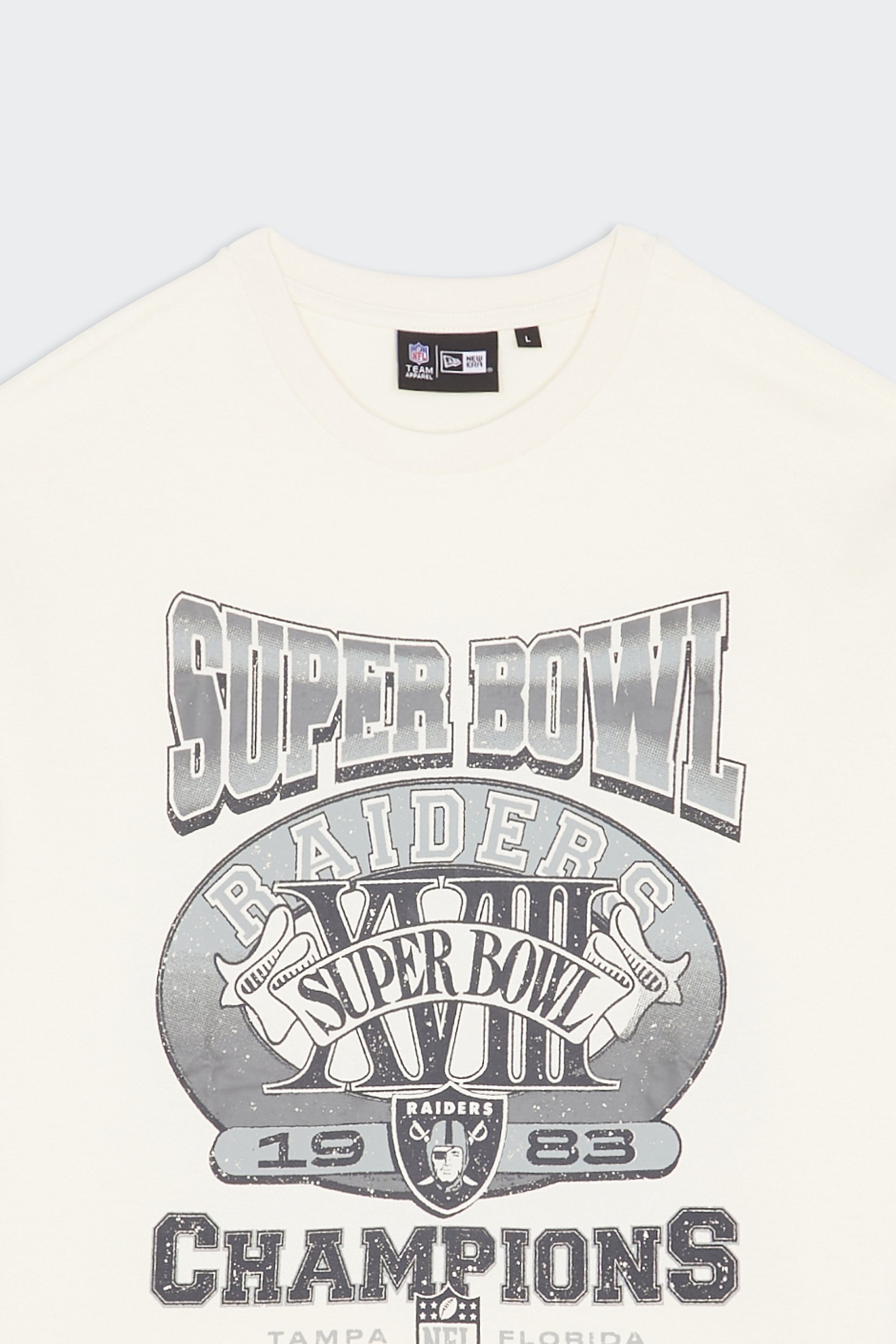 T-shirt | Beige by NEW ERA T-shirt Beige