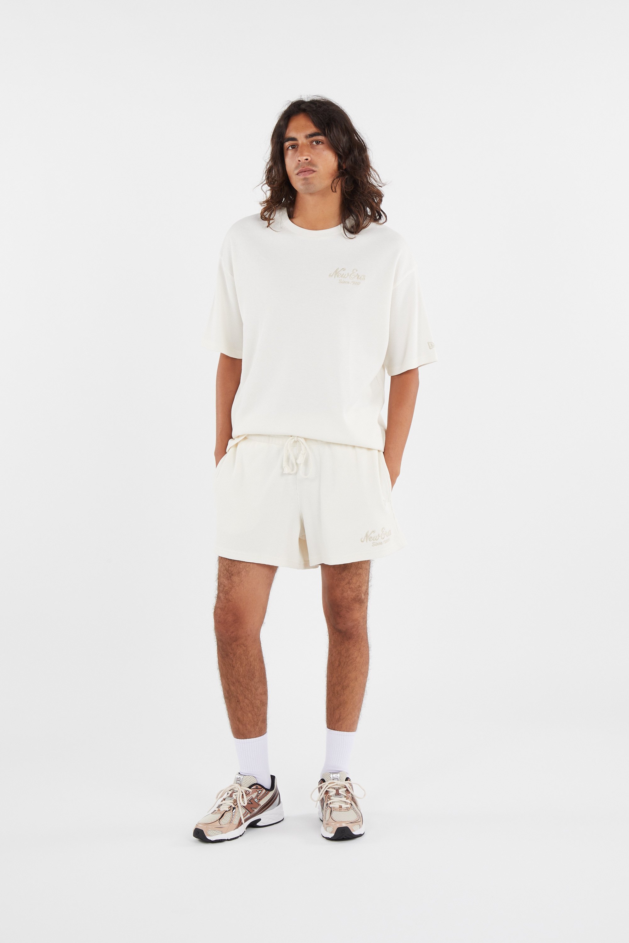 Short | Beige by NEW ERA Short Beige