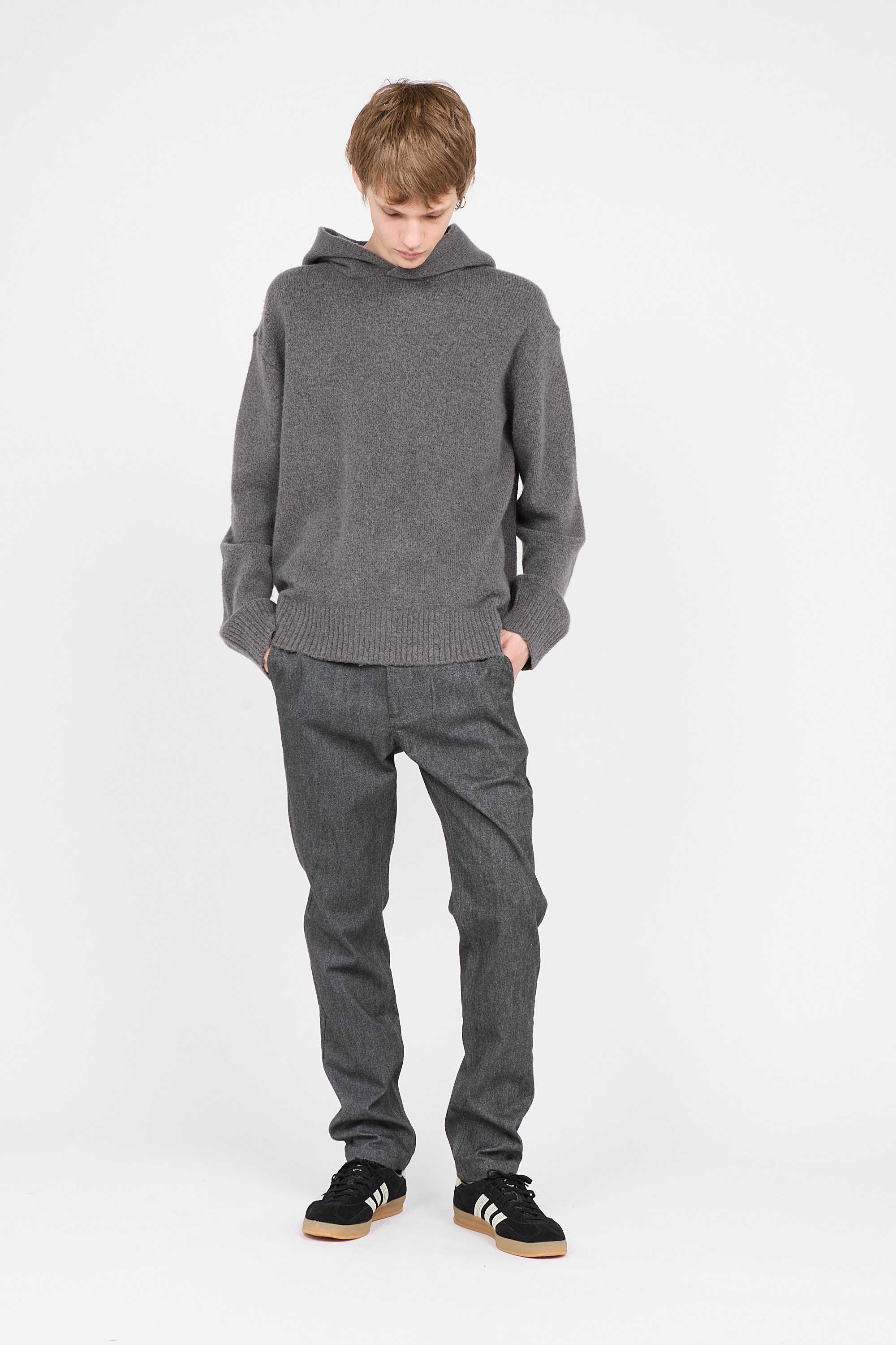 Pull Gris