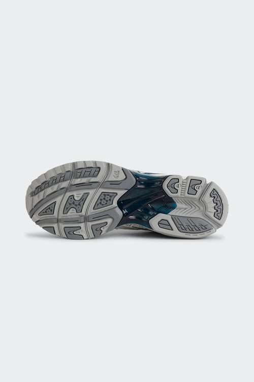 ASICS Baskets Gris
