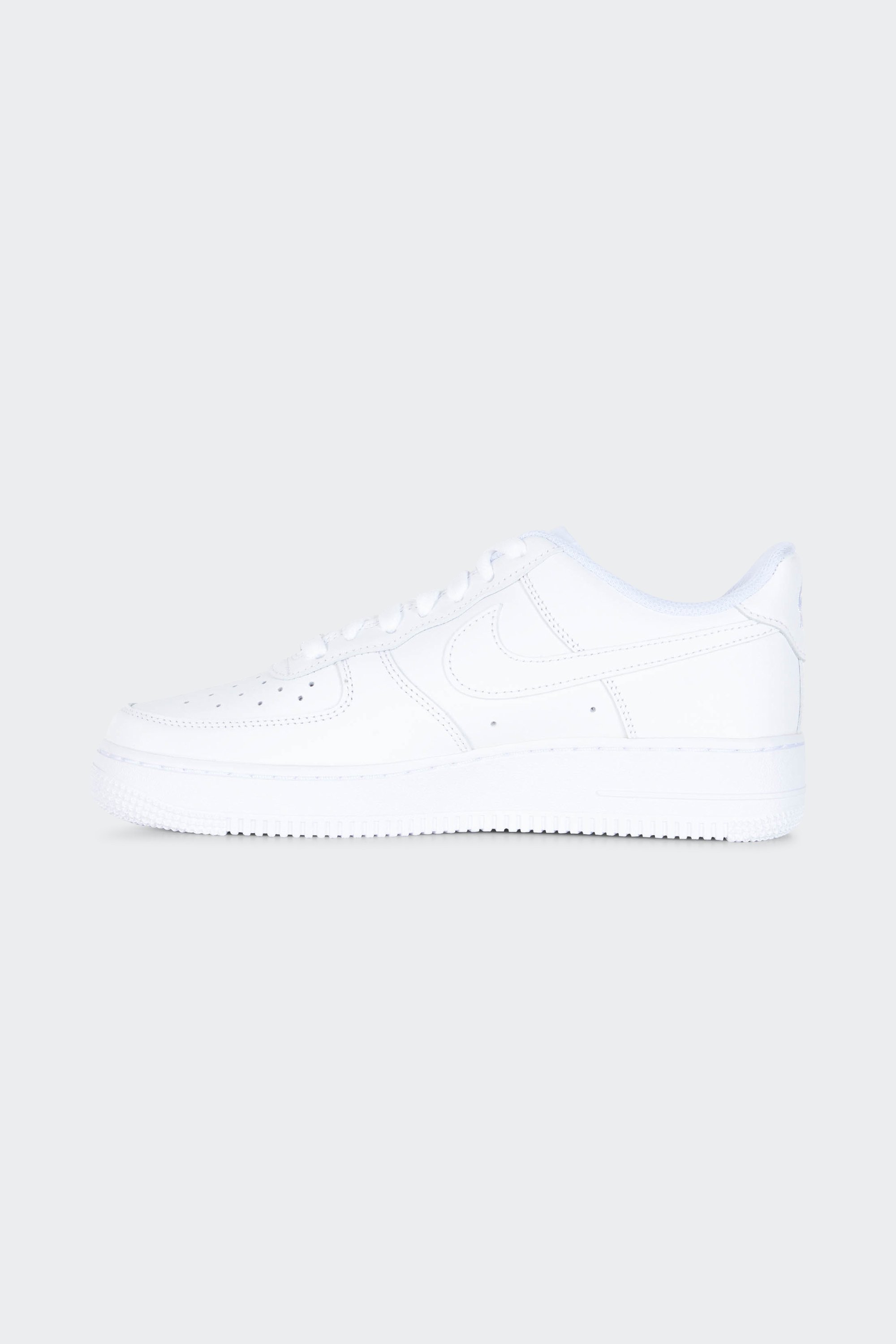 Baskets | Blanc by NIKE Baskets Blanc