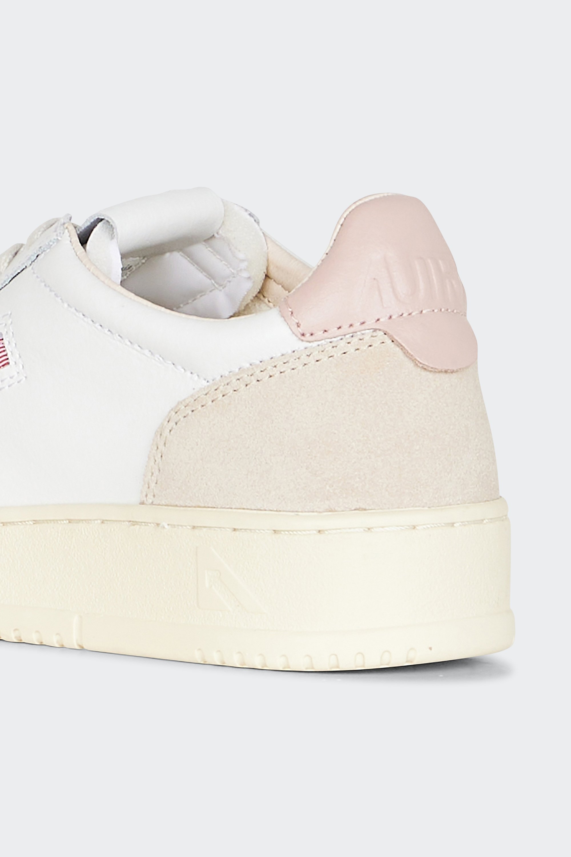 Sneakers | Beige by AUTRY Sneakers Beige