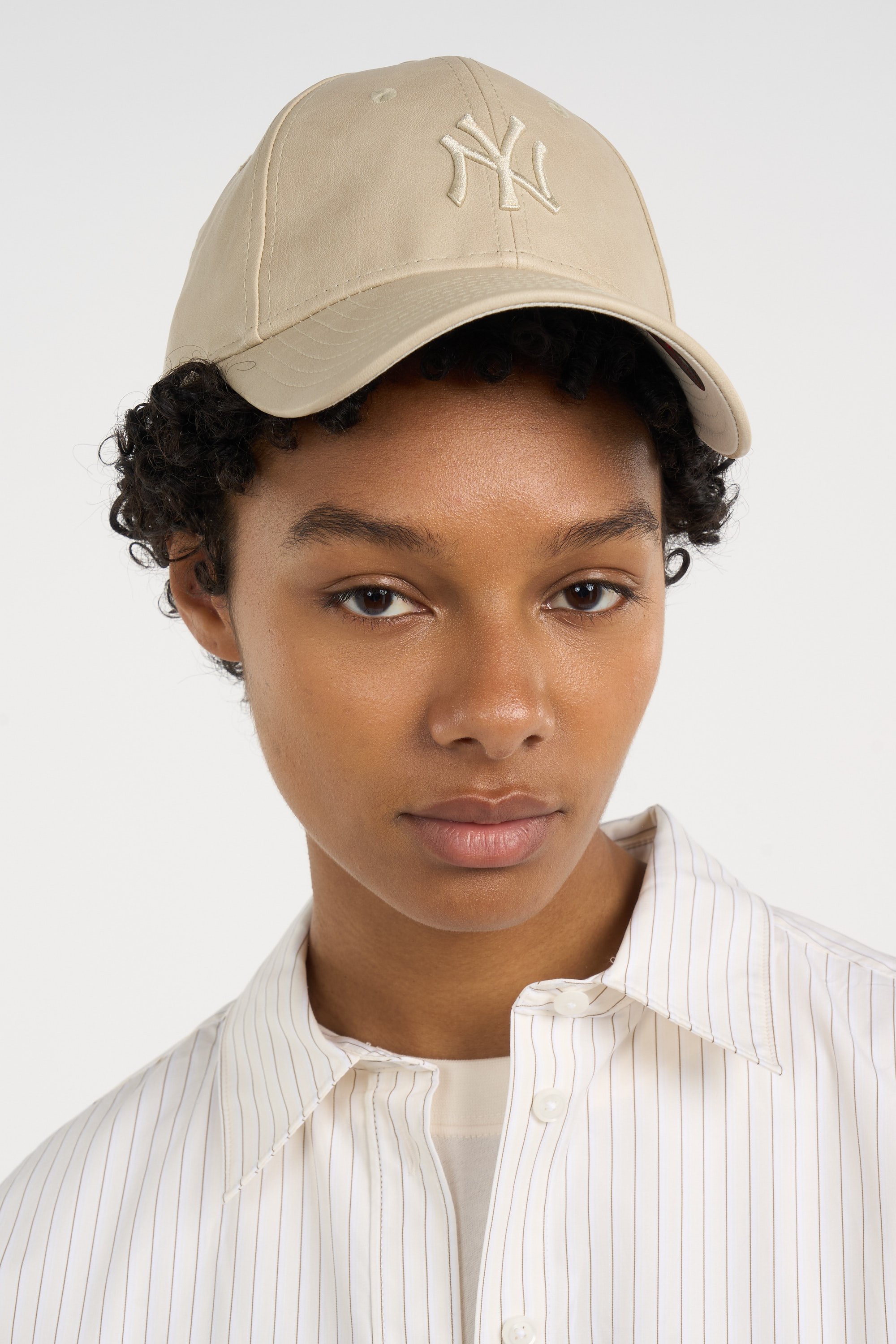 Casquette NEW ERA Beige