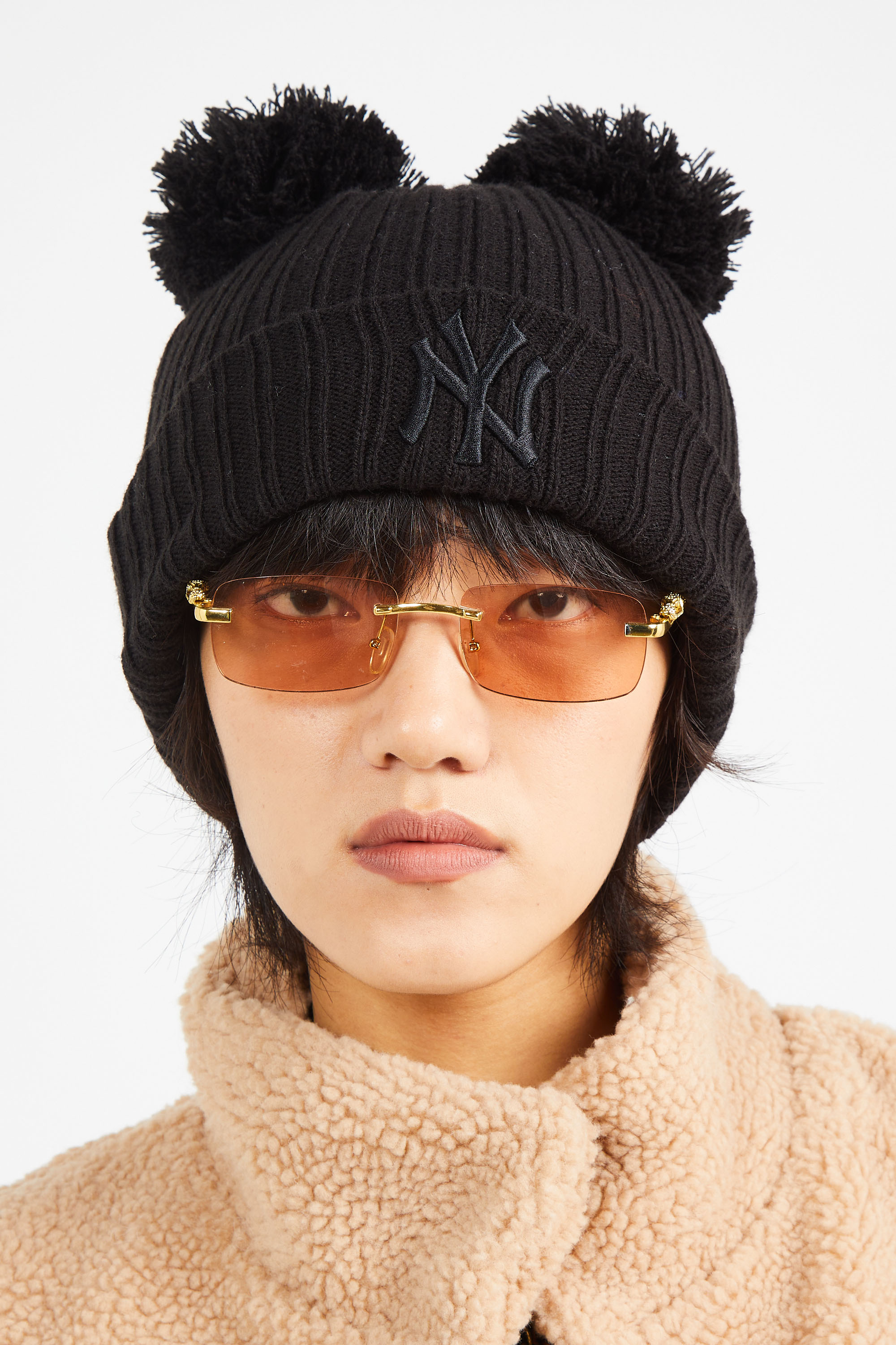 hat Black