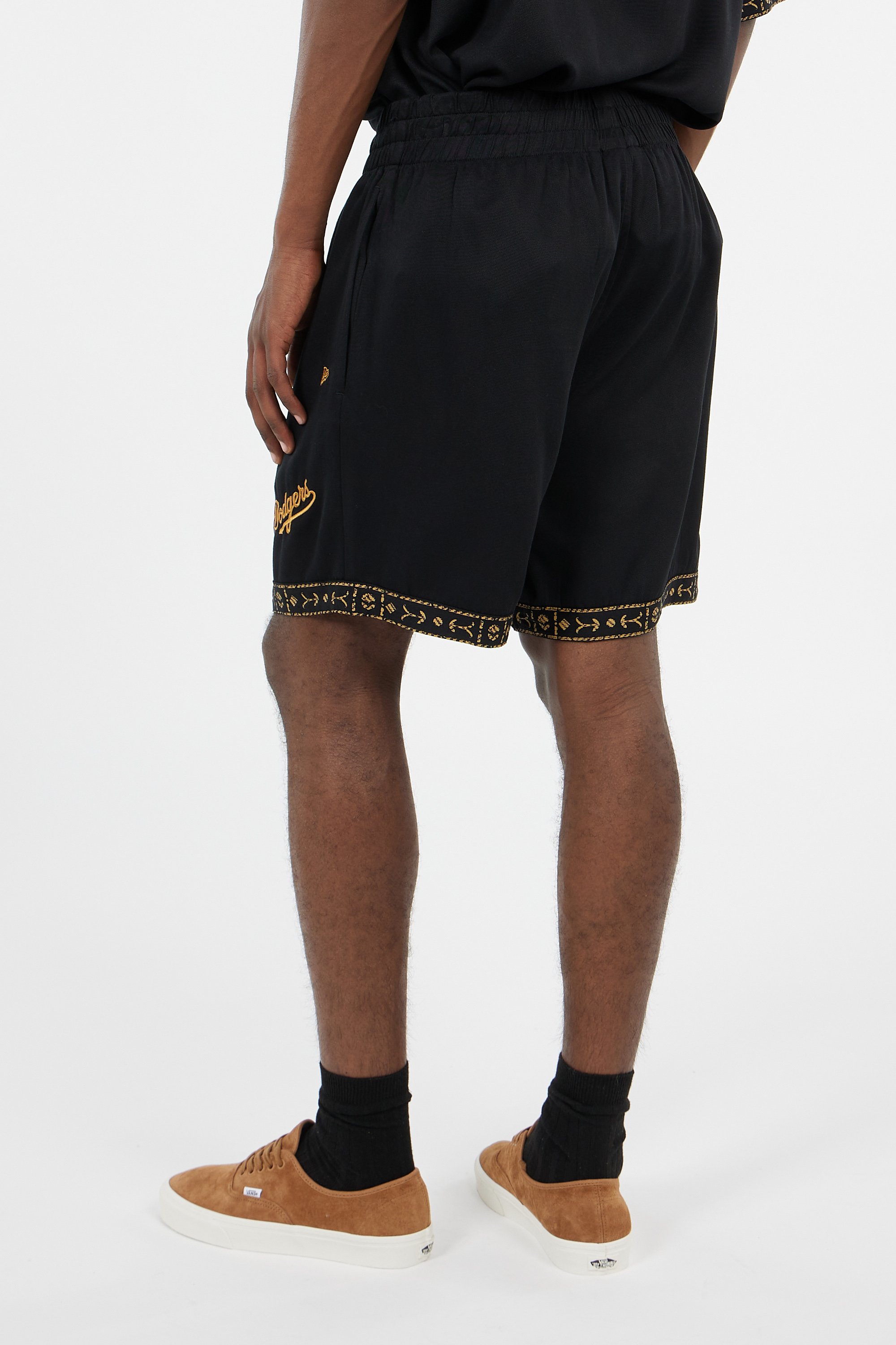 NEW ERA Short Noir