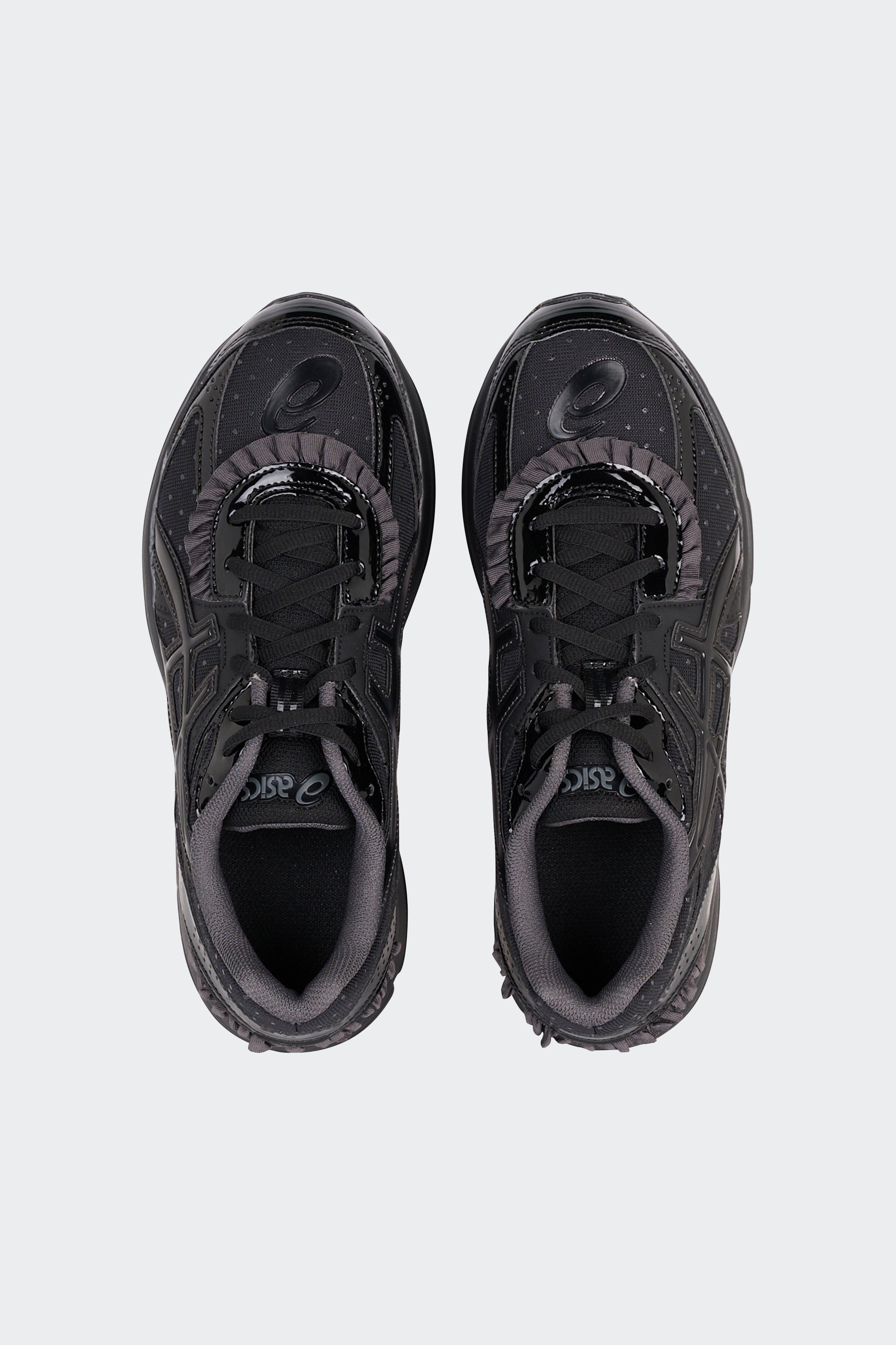 Baskets | Noir by ASICS Baskets Noir