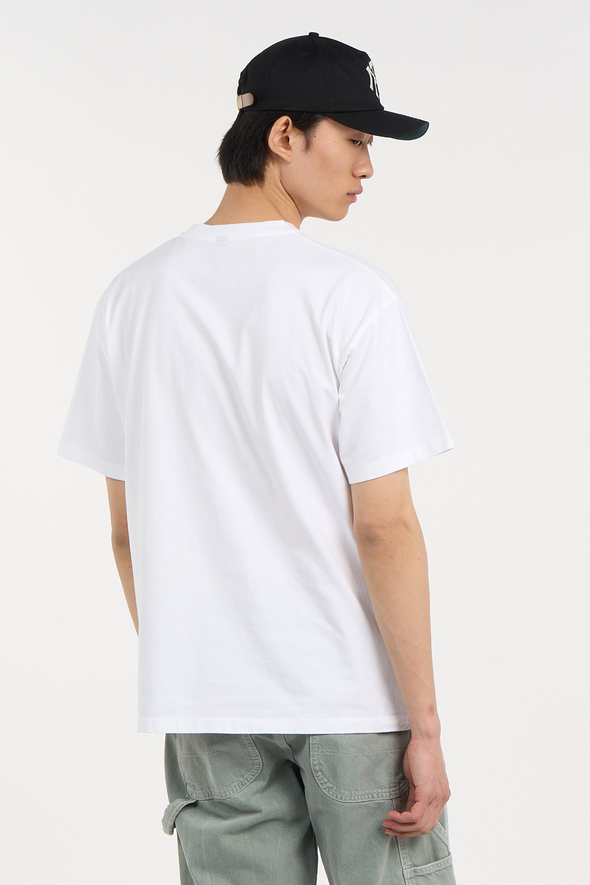 T-shirt White