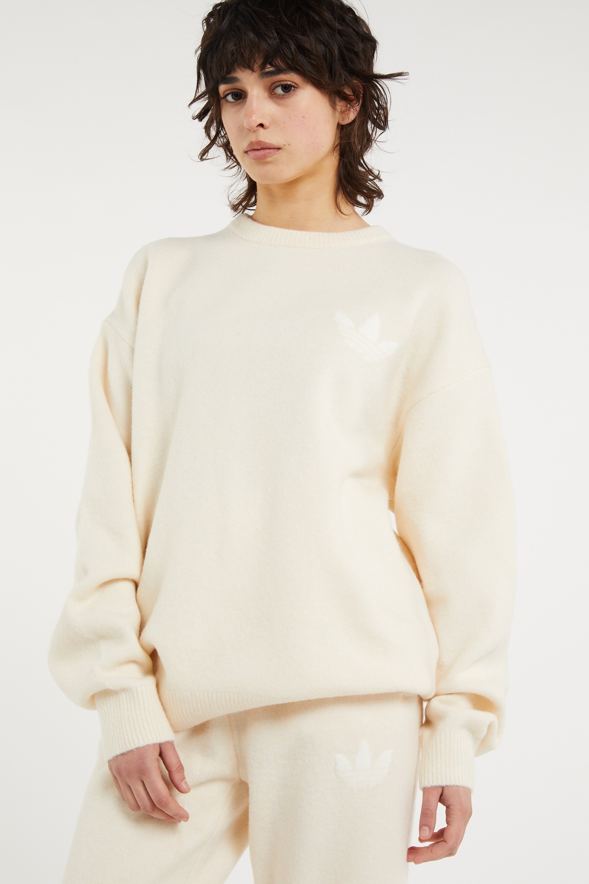 Sweater White