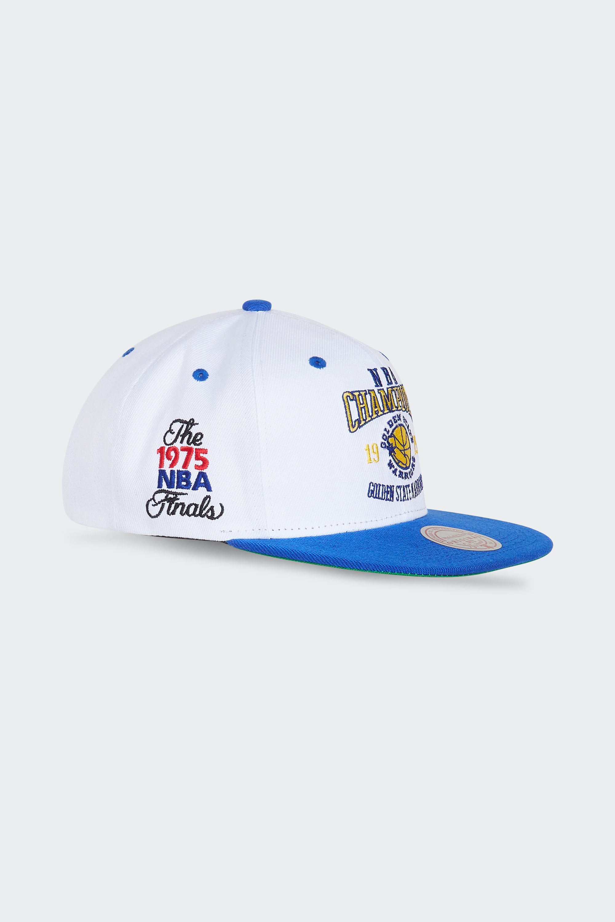 Cap | White by MITCHELL & NESS Cap White