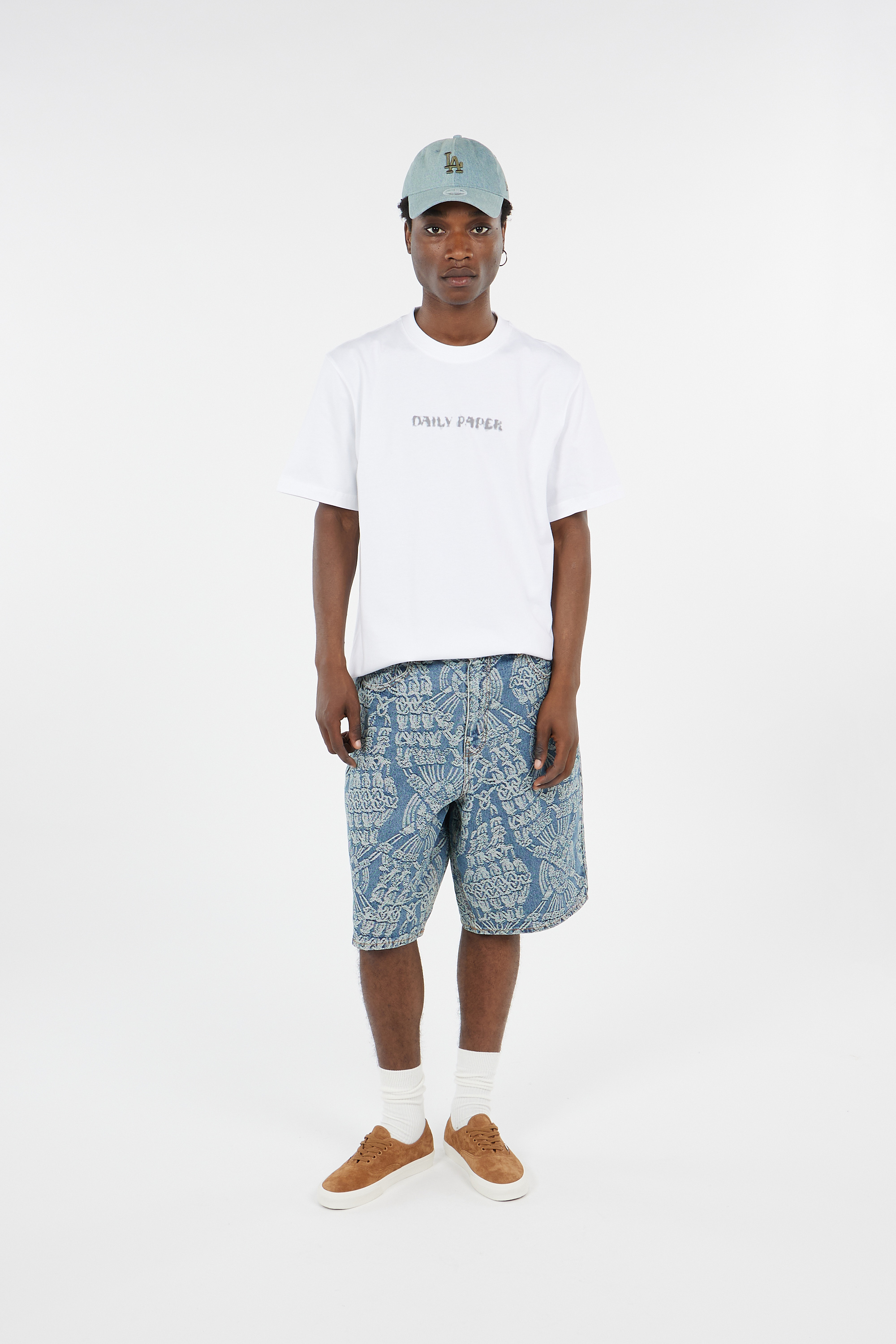 T-shirt White