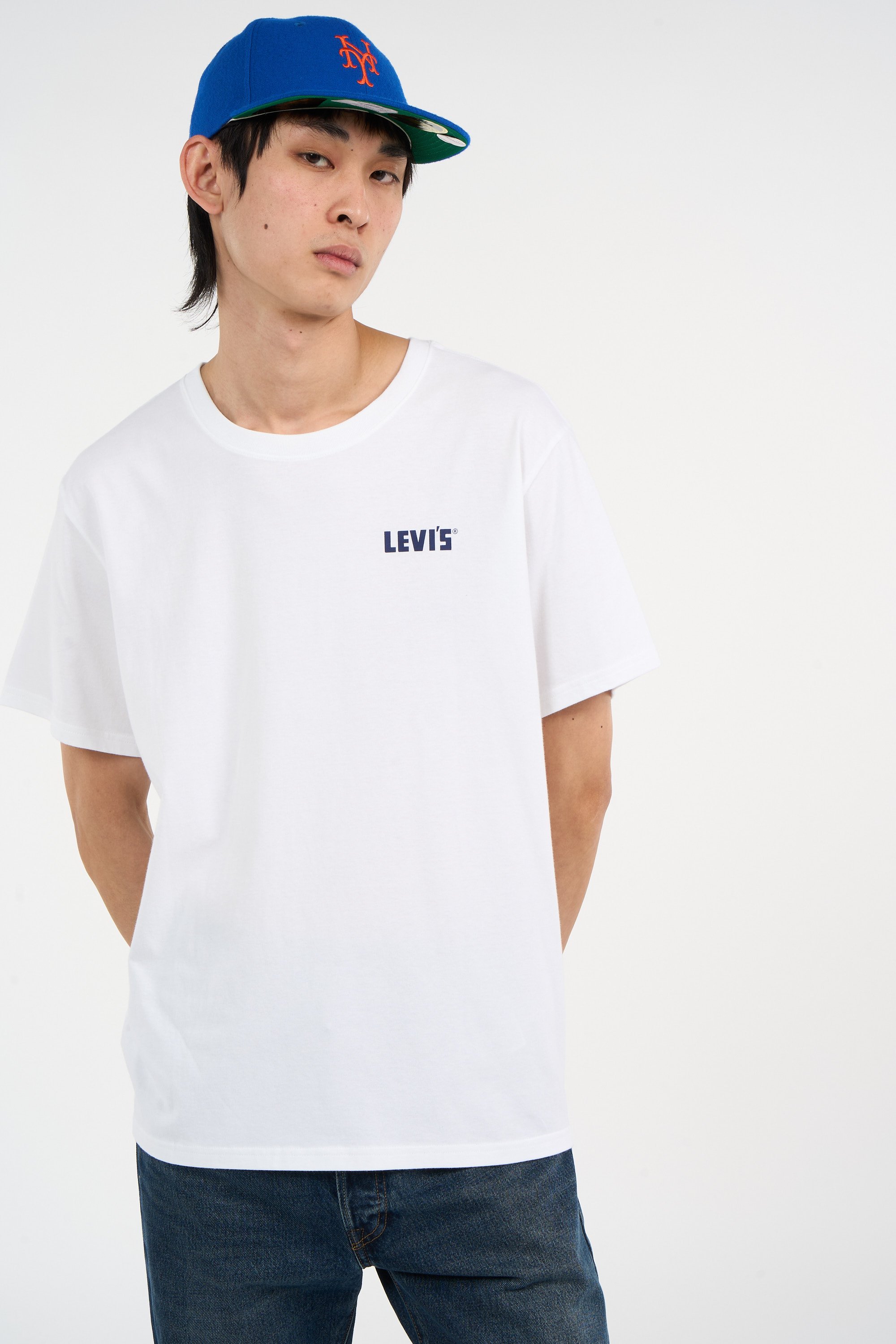 T-shirt White