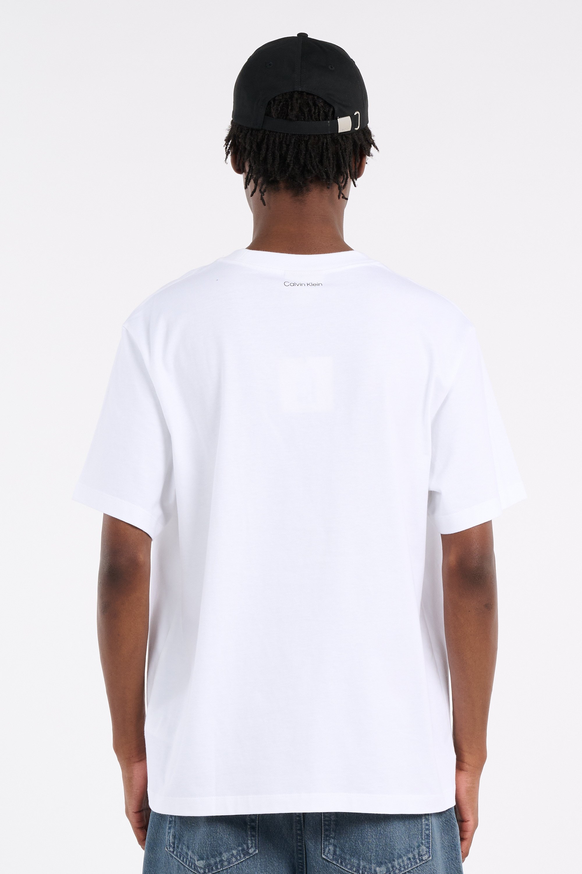 T-shirt White