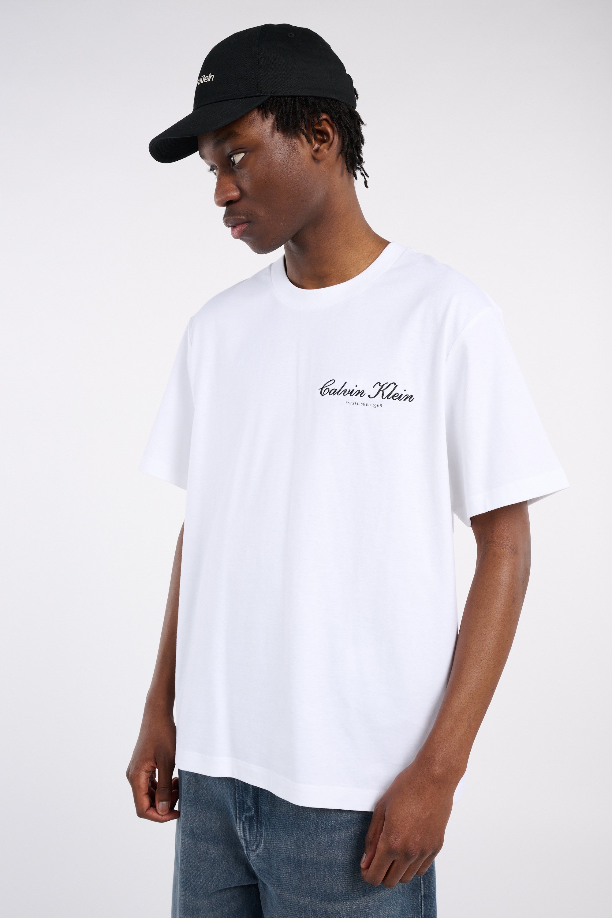 T-shirt White