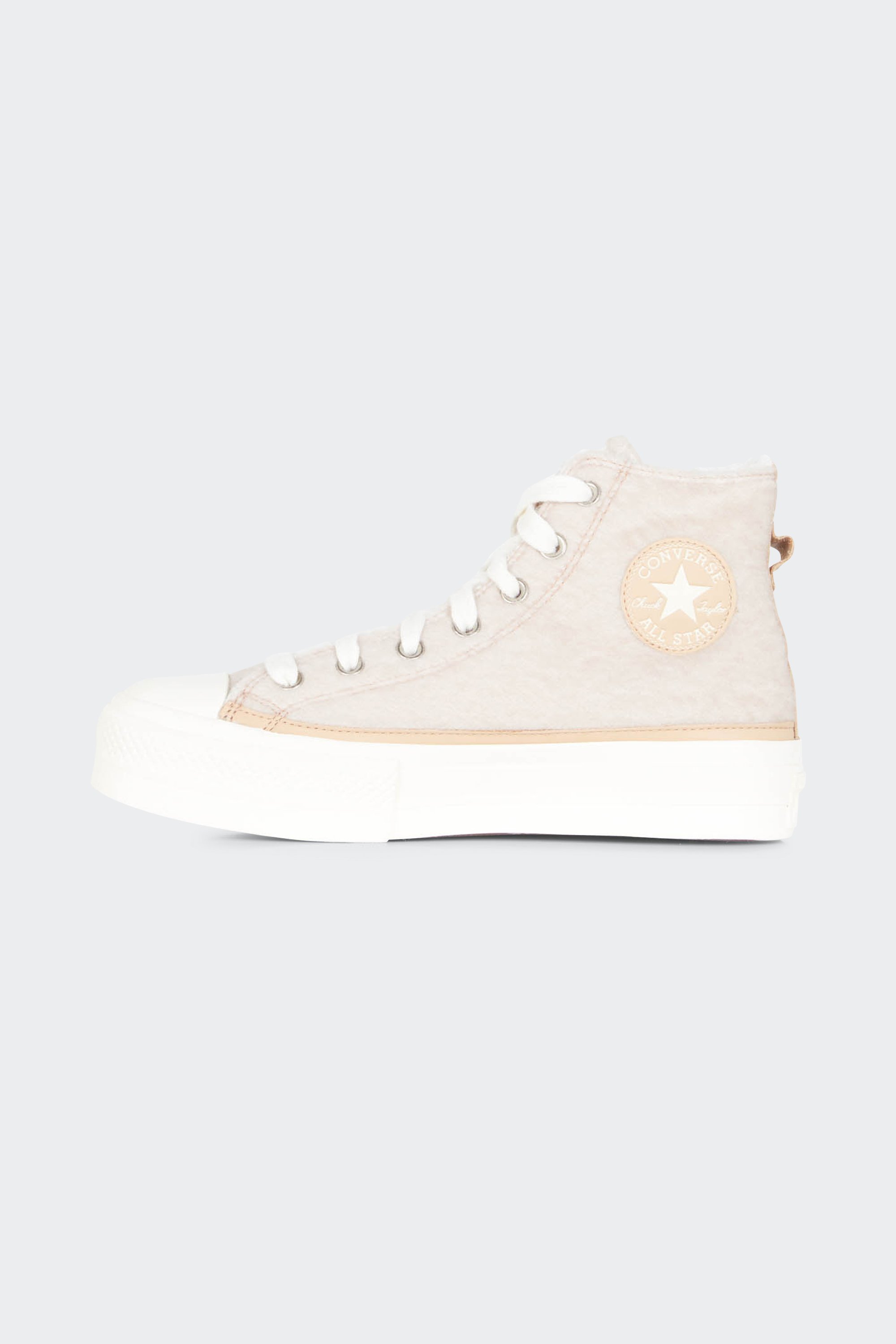 - Aspect duveteux- Baskets montantes- Bout rond- Fermeture à lacets- Tige en faux mohair brossé- Patch logo - Semelle plate | Beige by CONVERSE - Aspect duveteux- Baskets montantes- Bout rond- Fermeture à lacets- Tige en faux mohair brossé- Patch logo - Semelle plate Beige