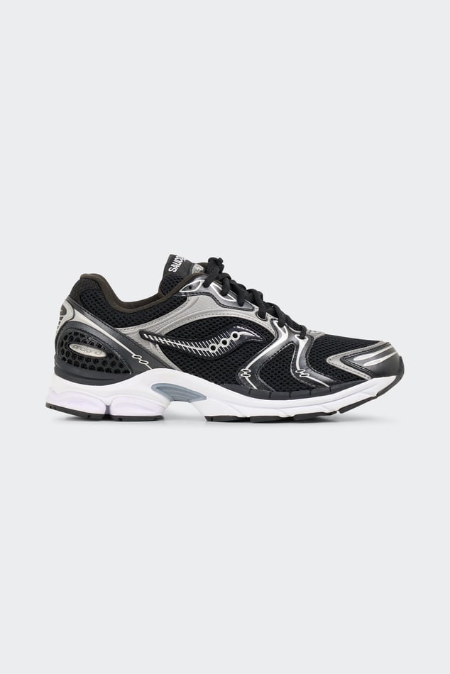 Baskets Progrid Triumph 4 Noir Saucony Femme Citadium