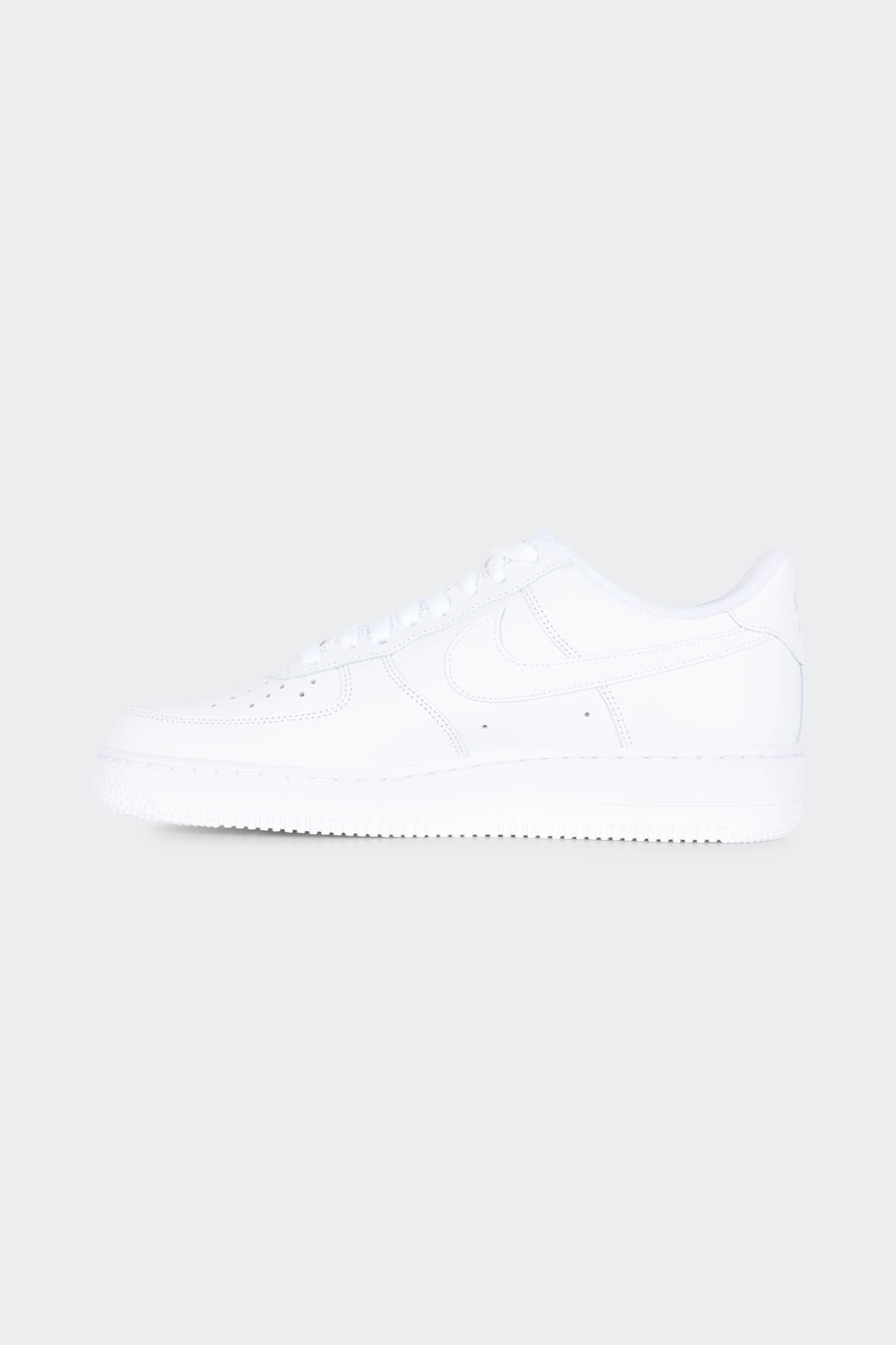 Baskets | Blanc by NIKE Baskets Blanc