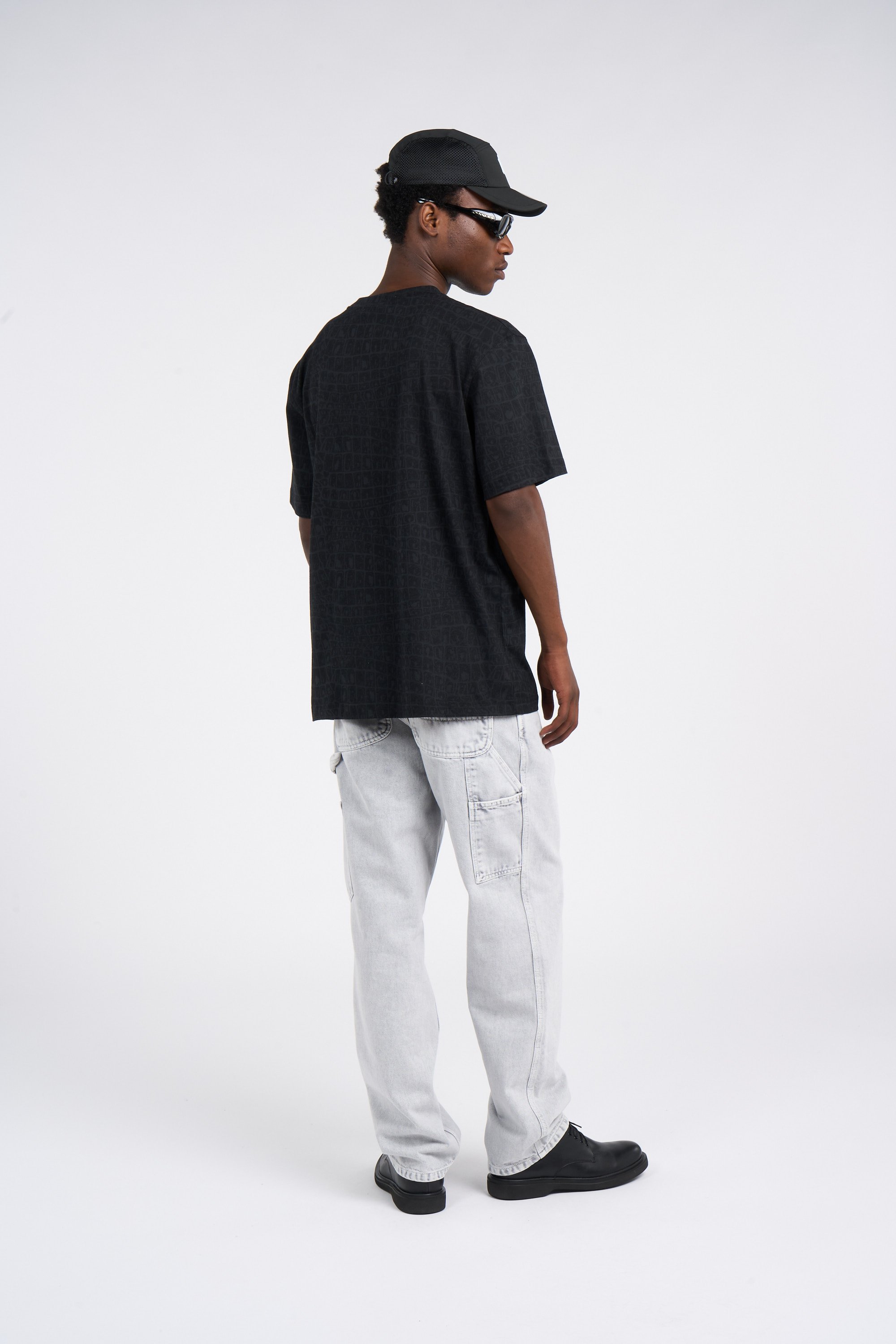 T-shirt | Black by DAILY PAPER T-shirt Black