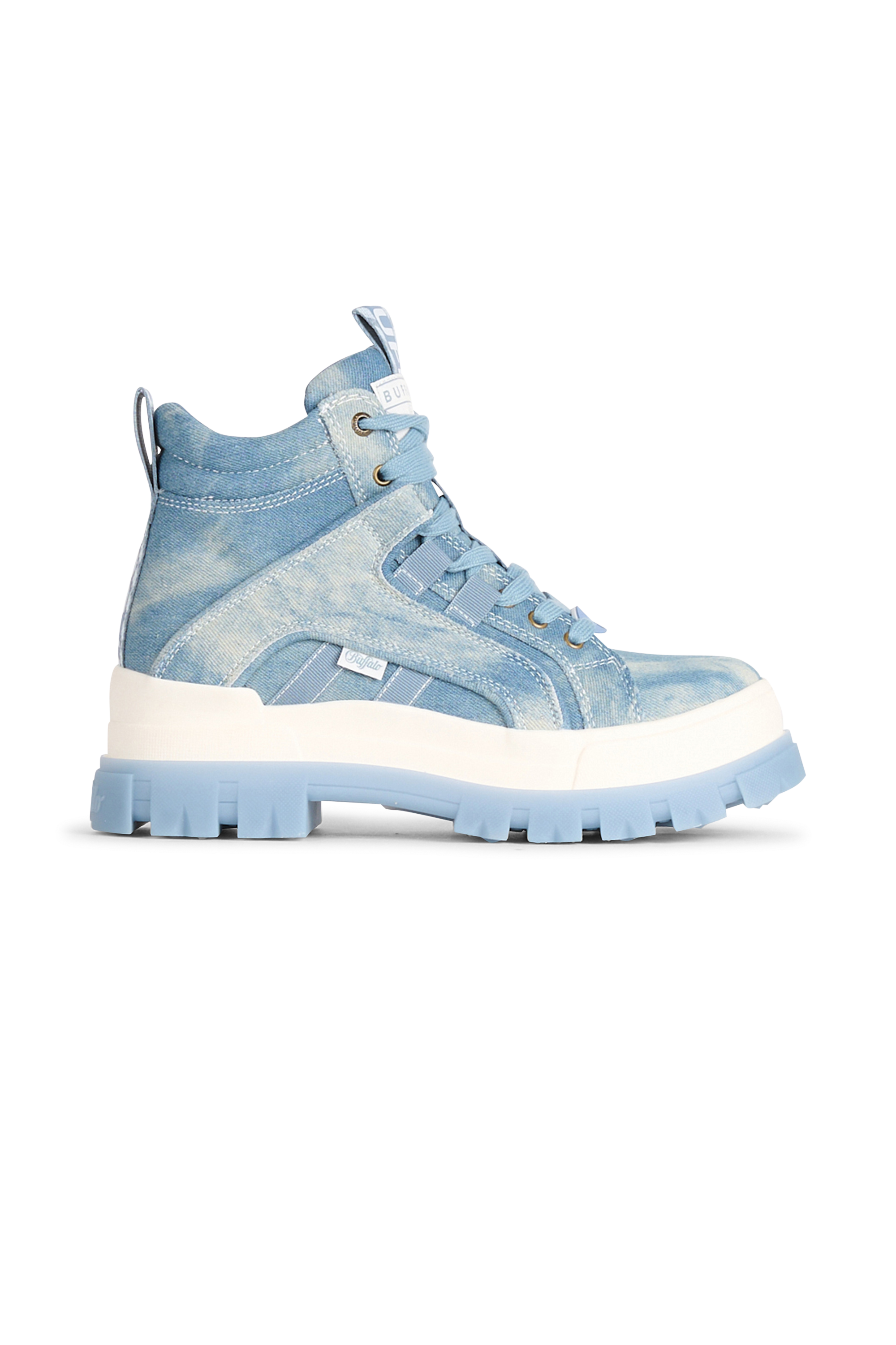 Baskets Bleu