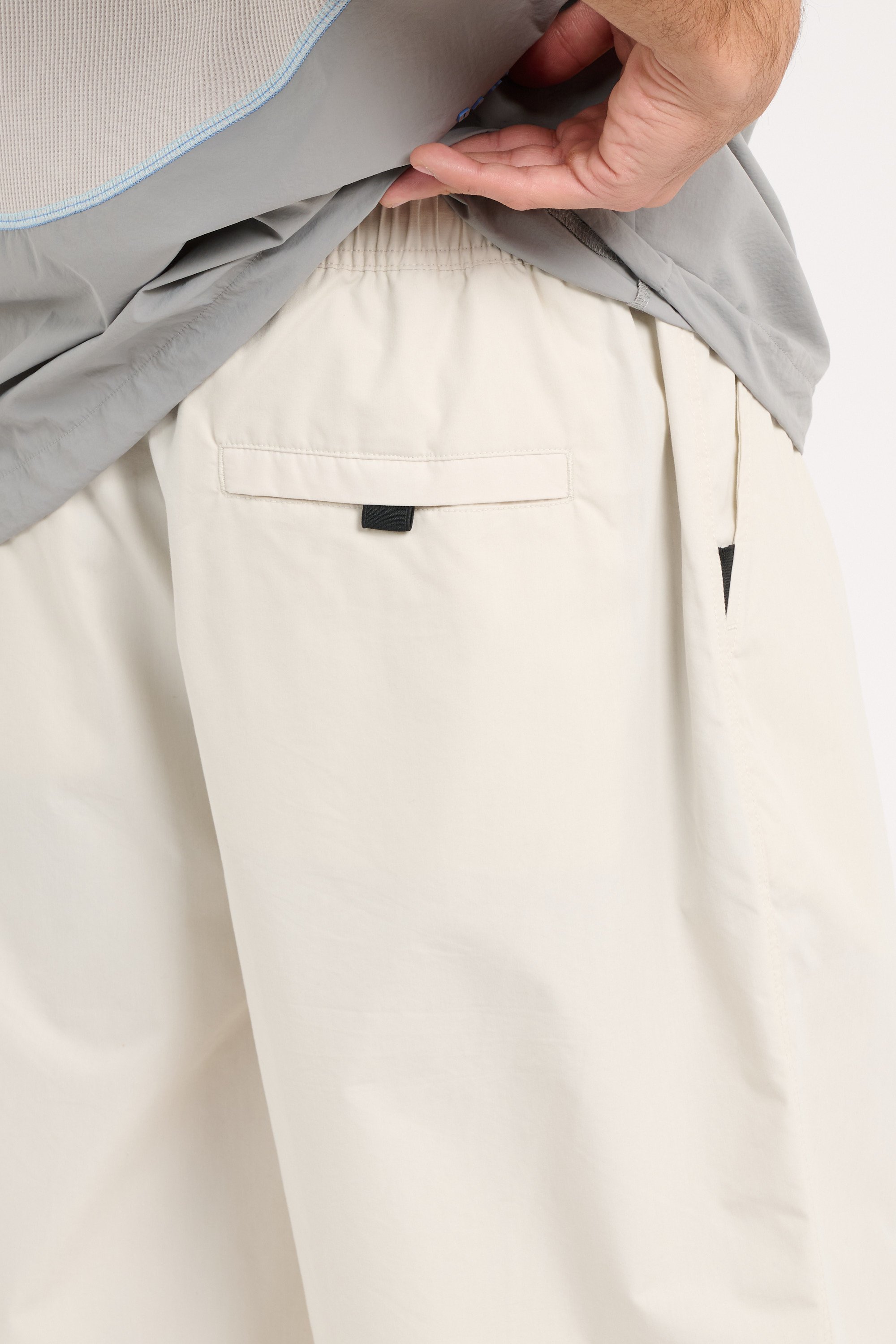 Short Beige