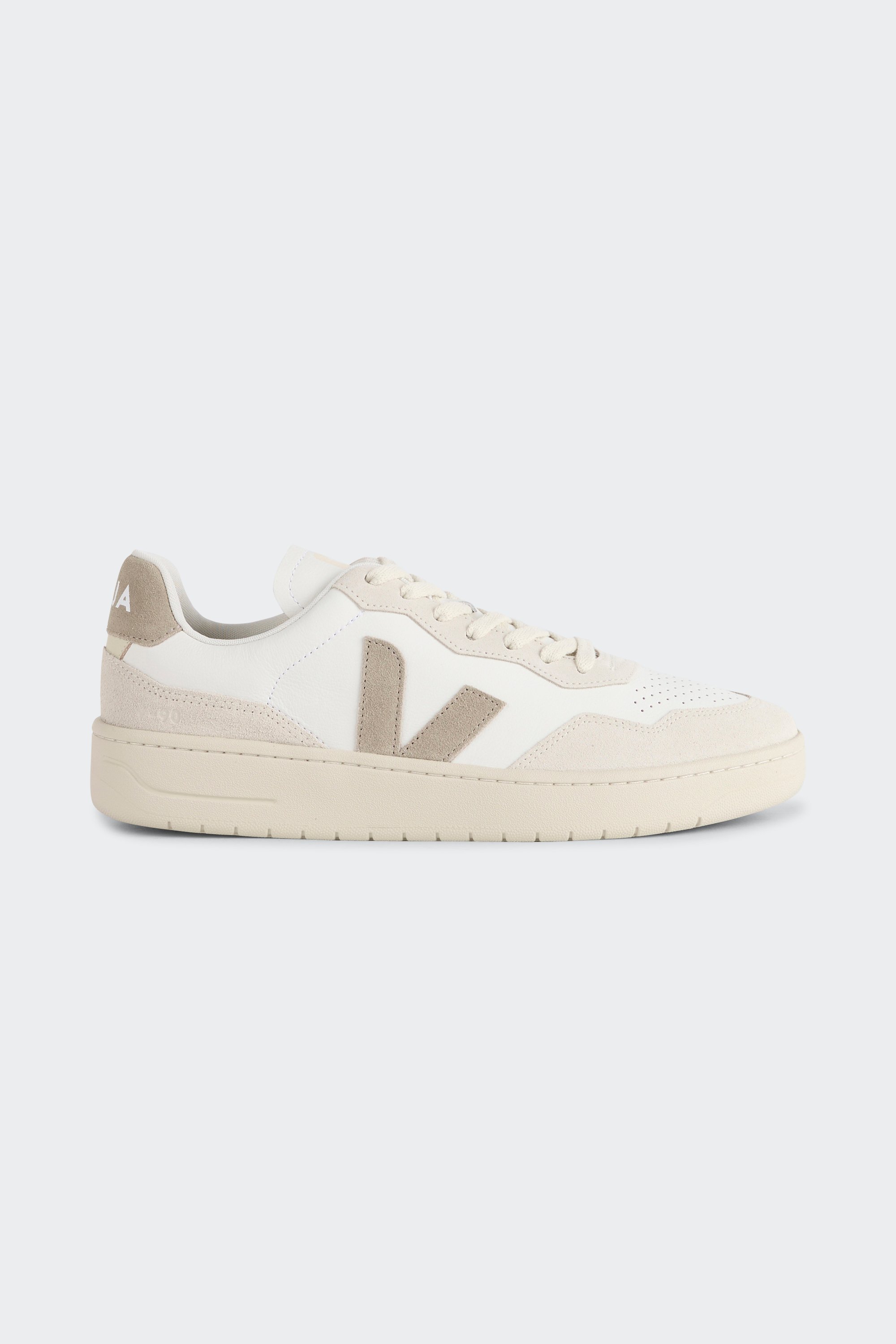 Baskets | Blanc by VEJA Baskets Blanc