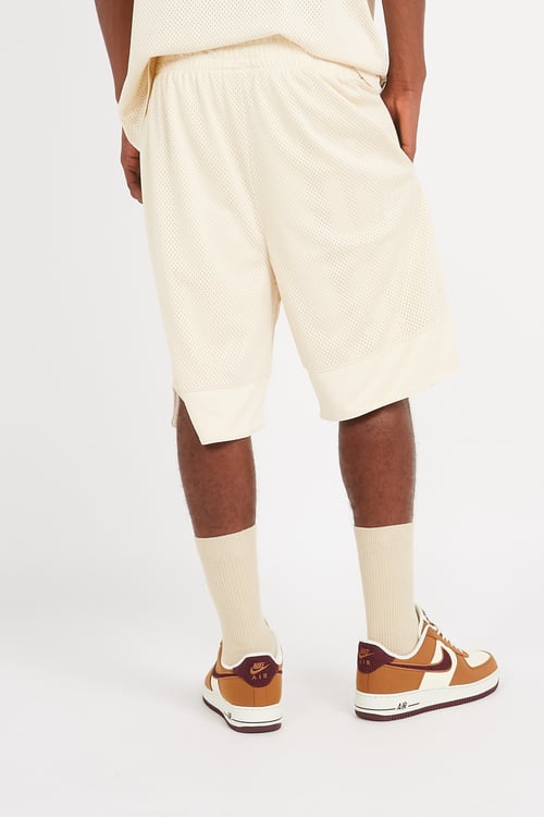 NEW ERA Shorts Beige