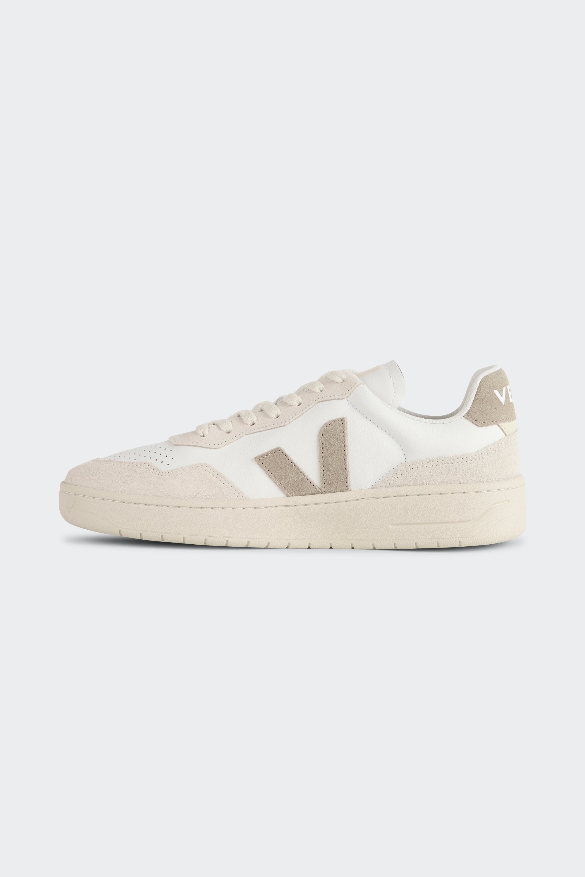 Baskets | Blanc by VEJA Baskets Blanc