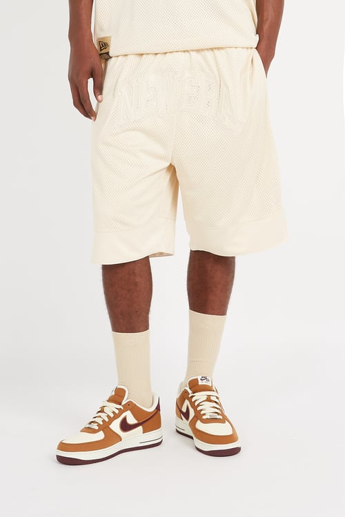 NEW ERA Shorts Beige