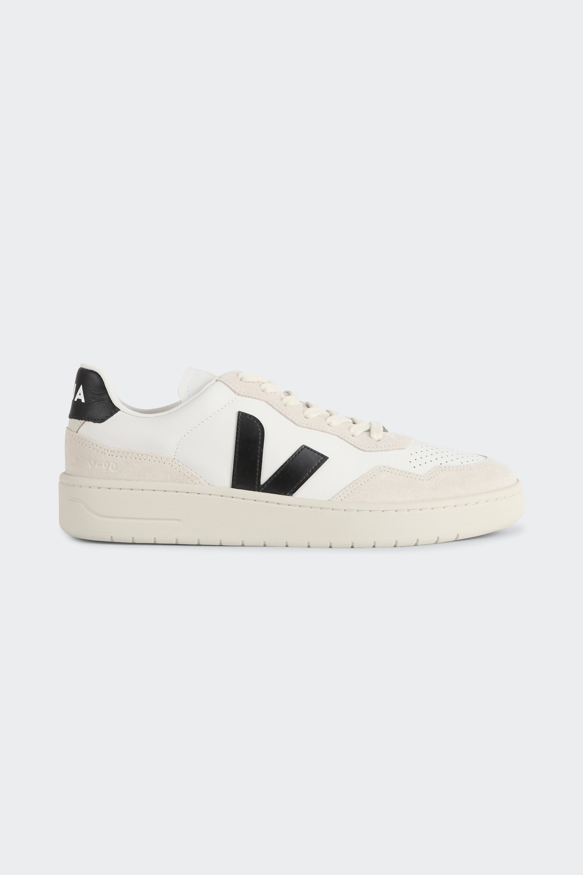 Baskets | Blanc by VEJA Baskets Blanc