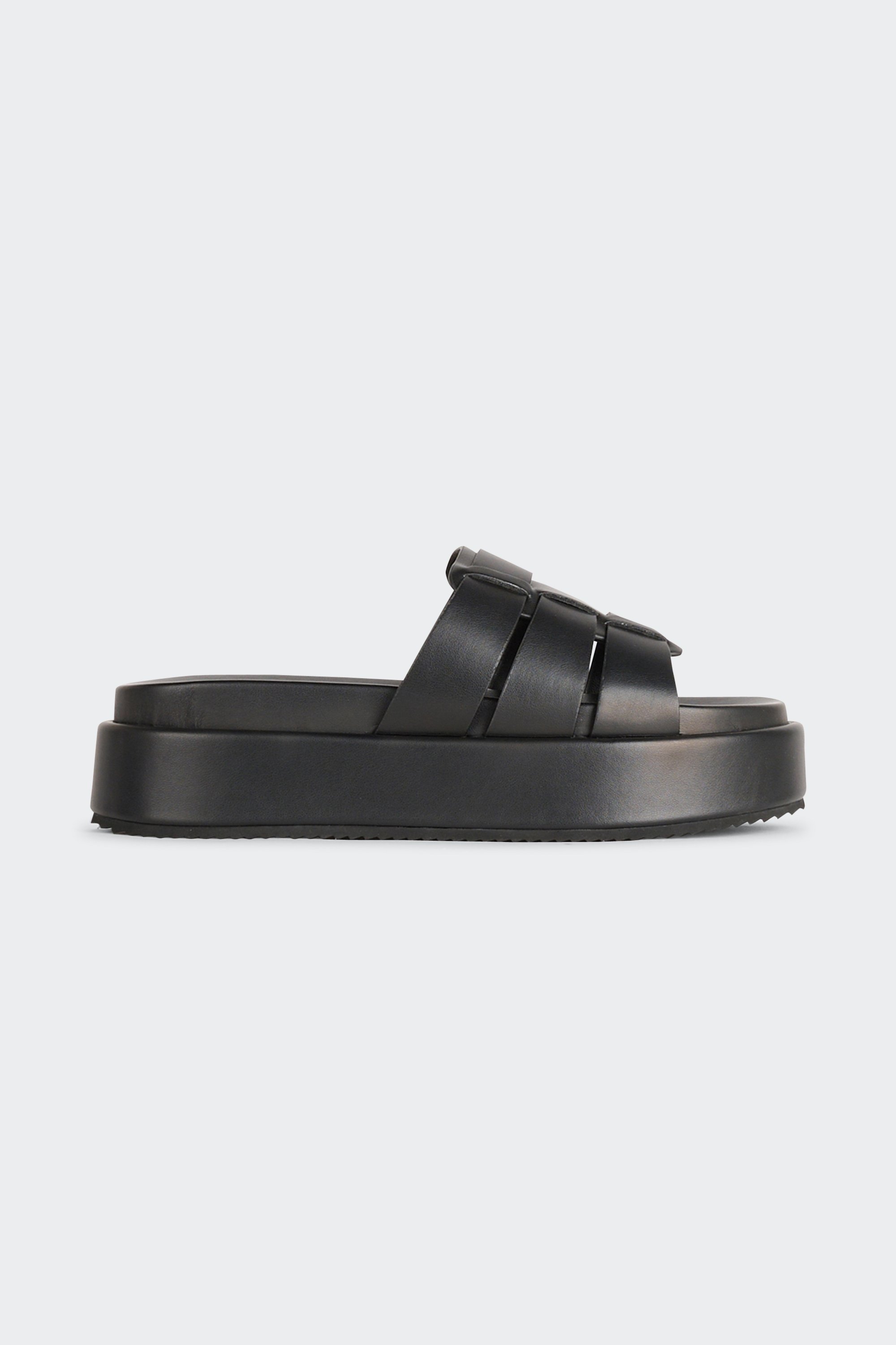 Slippers | Black by BUFFALO Slippers Black