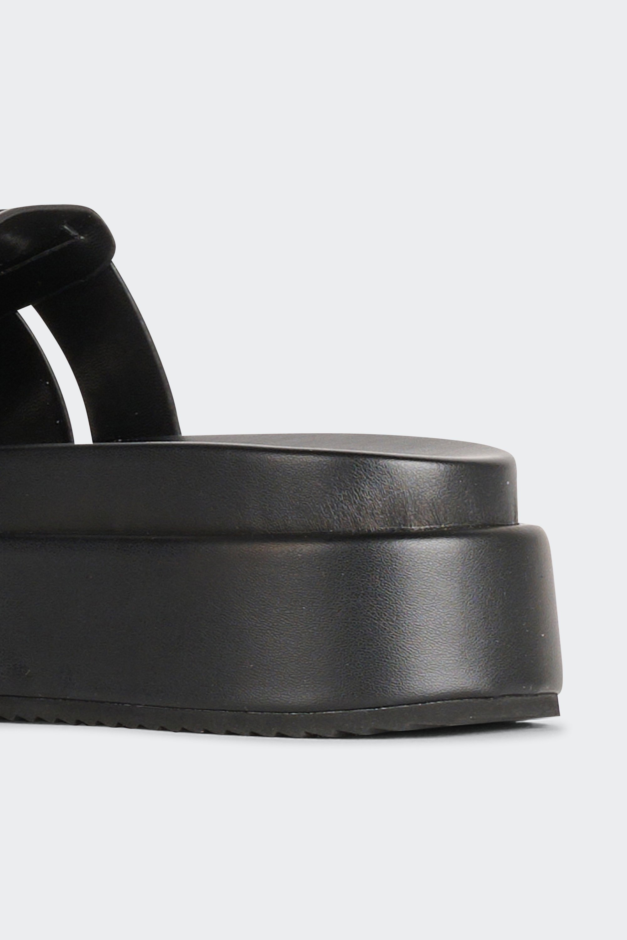 Slippers | Black by BUFFALO Slippers Black