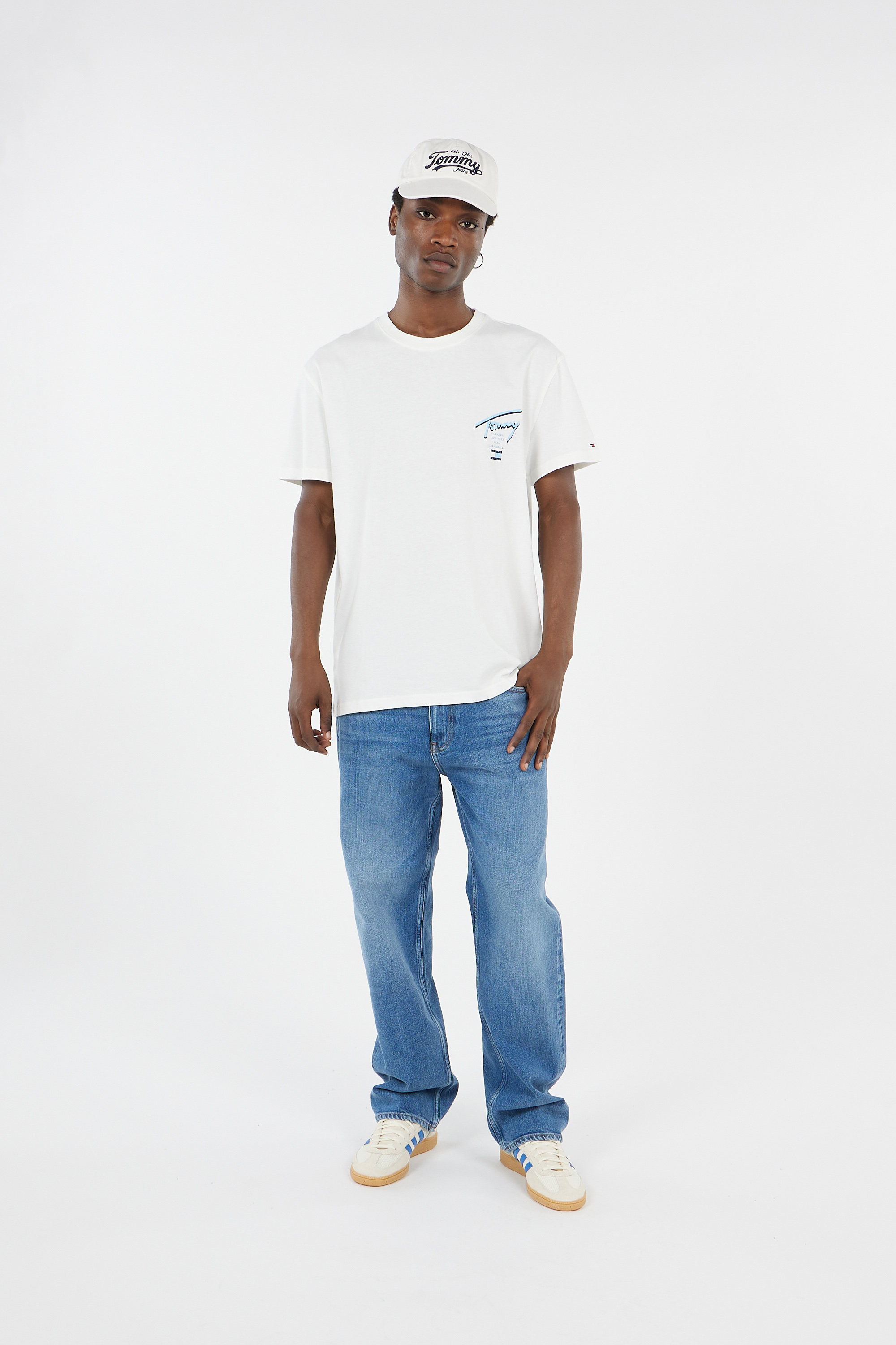 T-shirt White